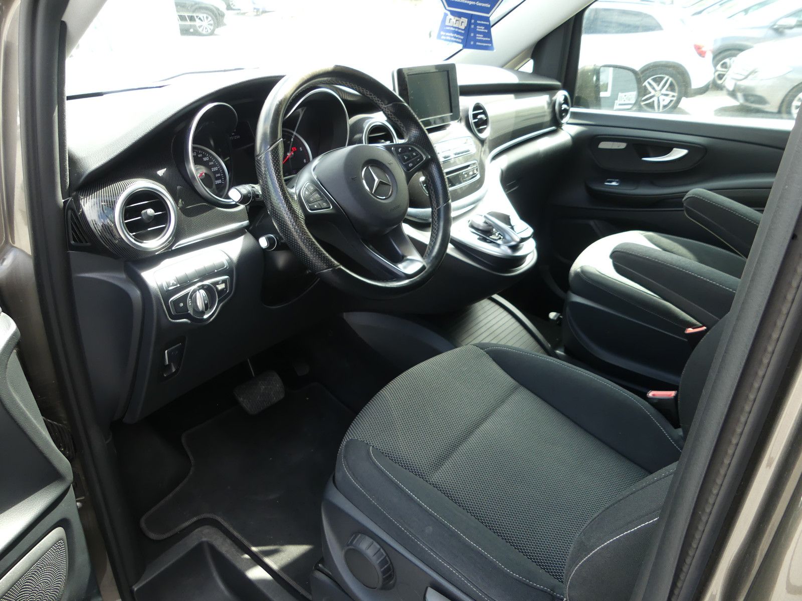 Fahrzeugabbildung Mercedes-Benz V 250