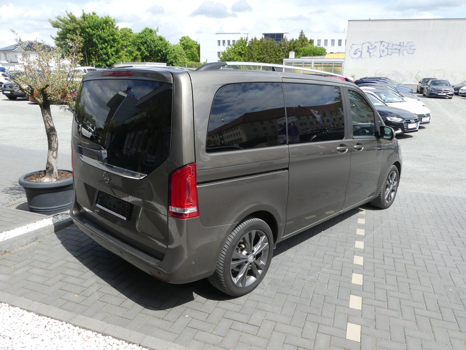 Fahrzeugabbildung Mercedes-Benz V 250