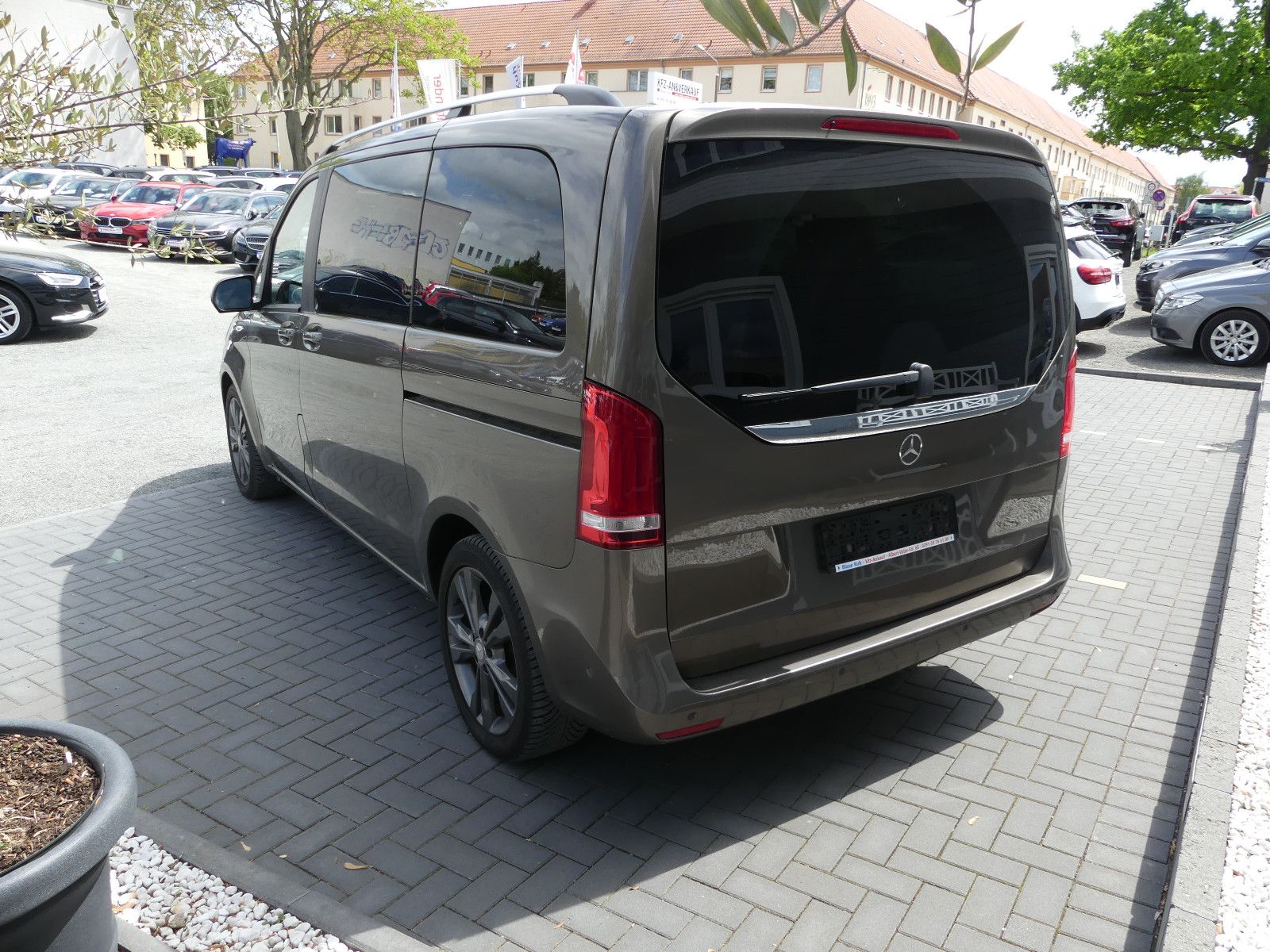 Fahrzeugabbildung Mercedes-Benz V 250