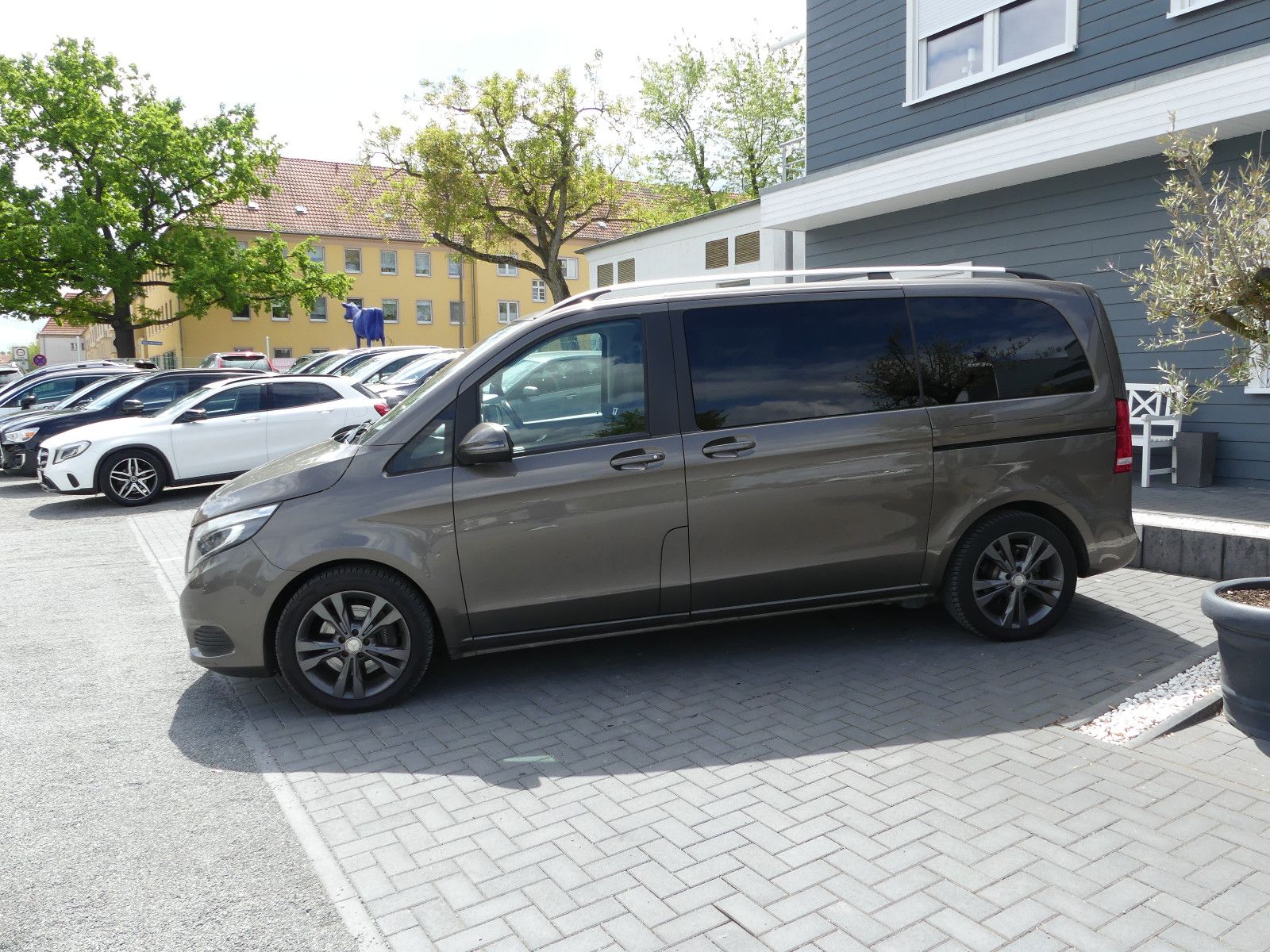 Fahrzeugabbildung Mercedes-Benz V 250