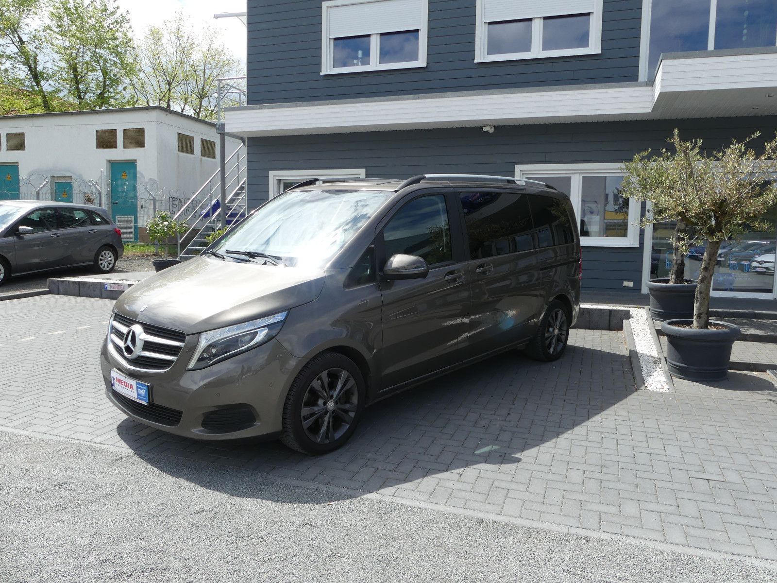 Fahrzeugabbildung Mercedes-Benz V 250