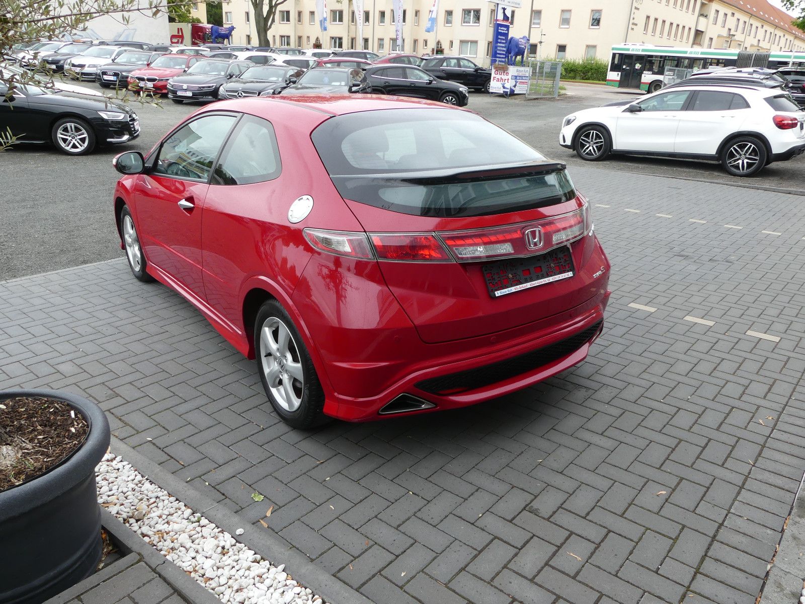 Fahrzeugabbildung Honda Civic Lim. 3-trg. 1.4 Type S