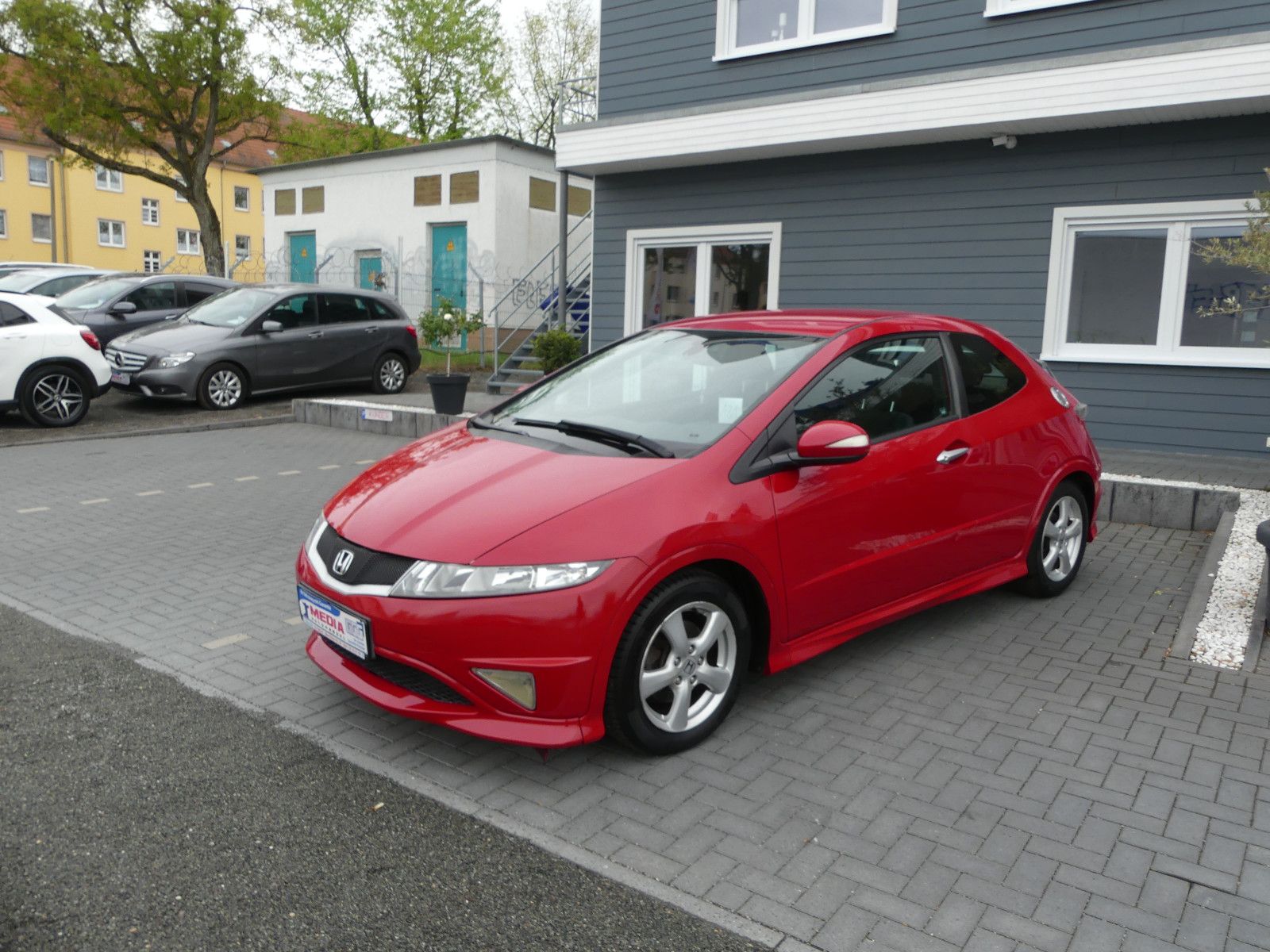 Fahrzeugabbildung Honda Civic Lim. 3-trg. 1.4 Type S