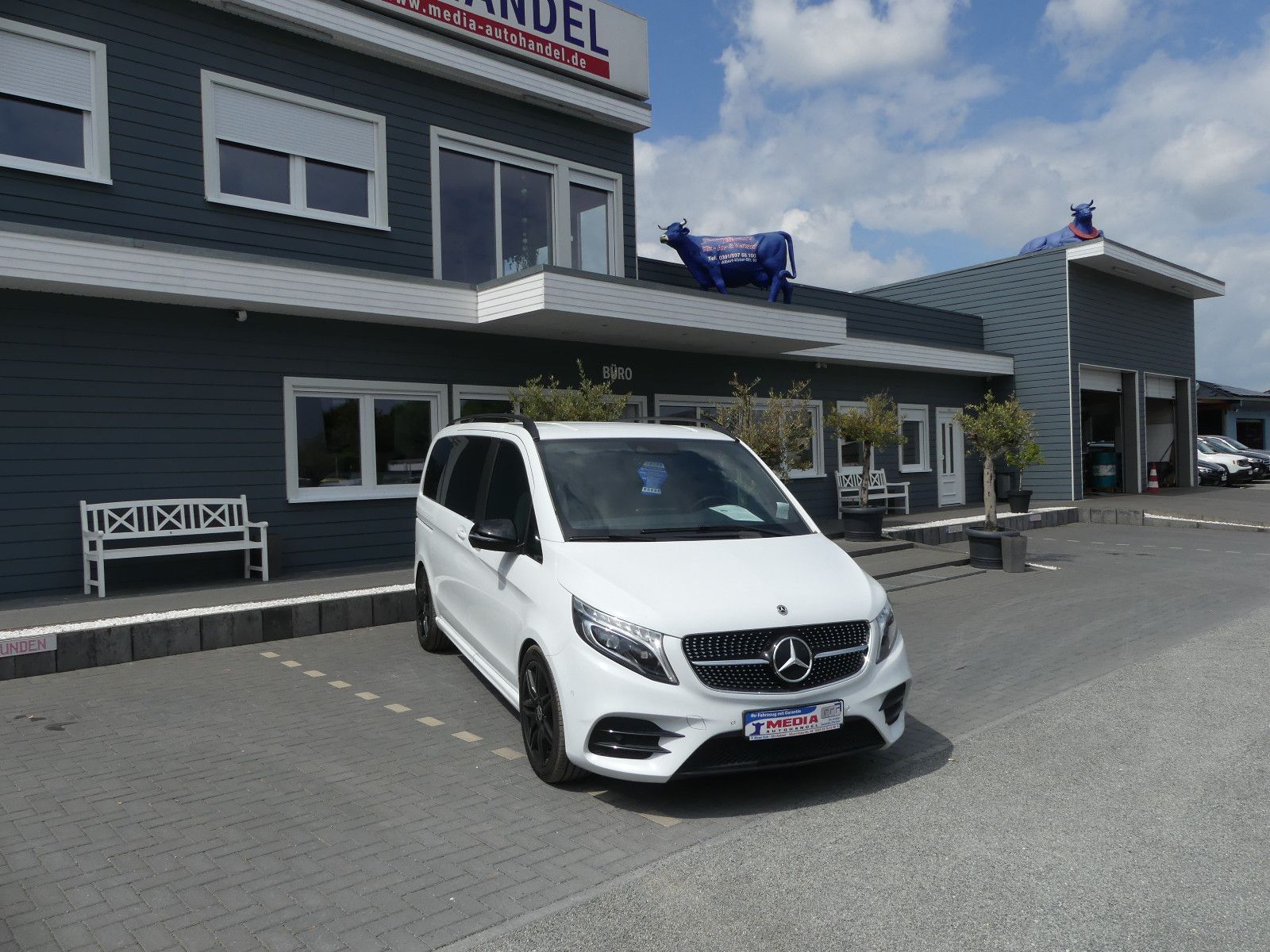 Fahrzeugabbildung Mercedes-Benz V 250 EDITION AMG-LINE*KOMPAKT*