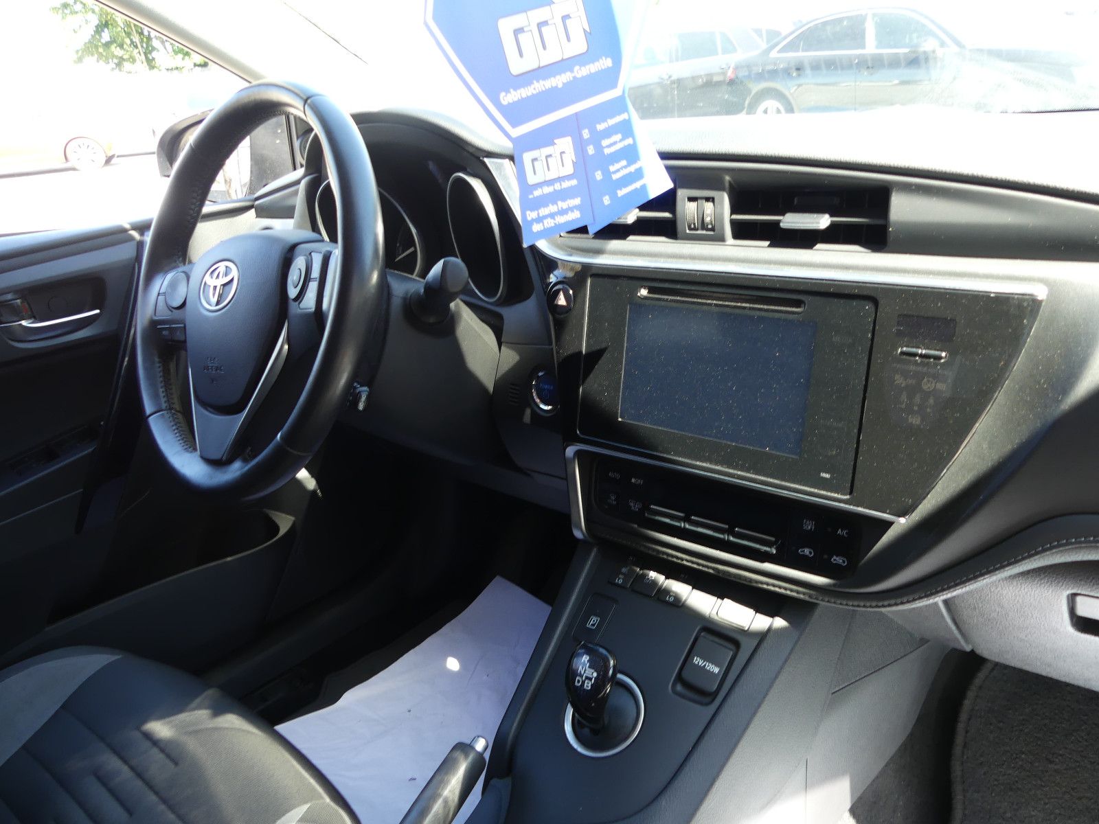 Fahrzeugabbildung Toyota Auris Hybrid Design Edition"1.HAND"76TKM"