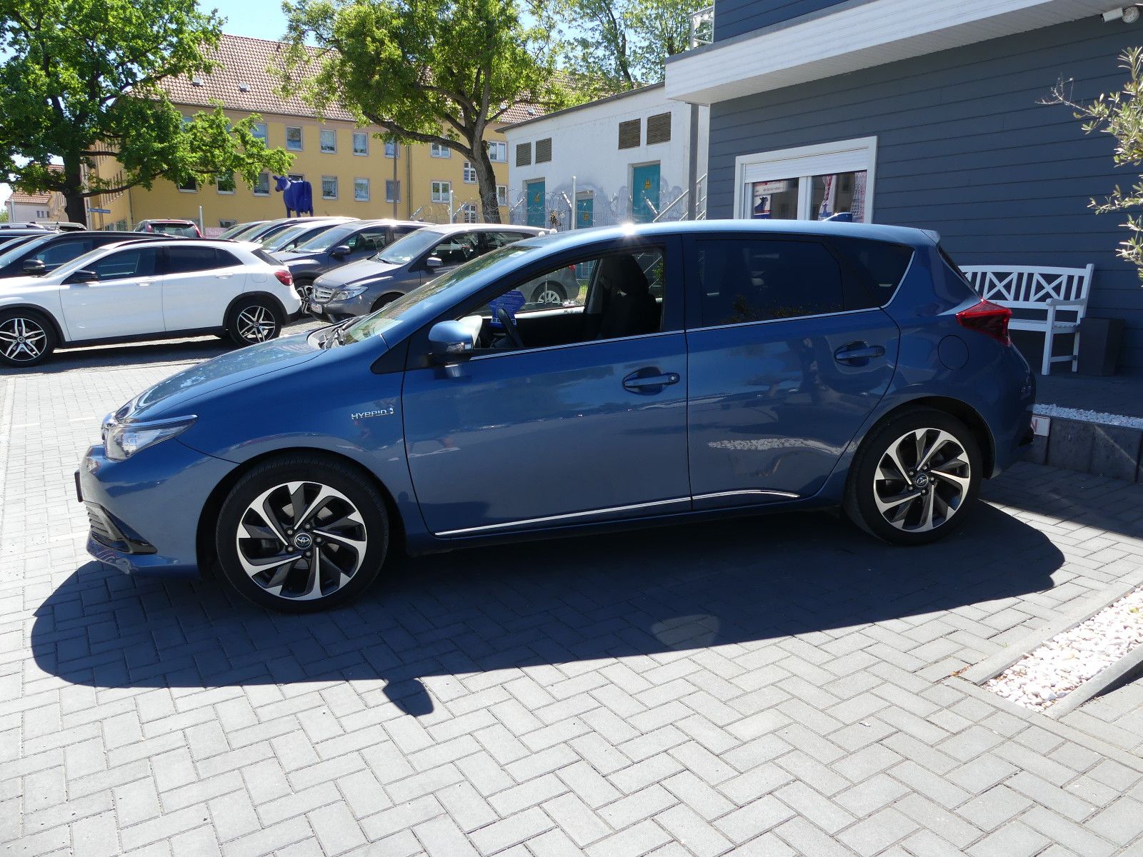 Fahrzeugabbildung Toyota Auris Hybrid Design Edition"1.HAND"76TKM"