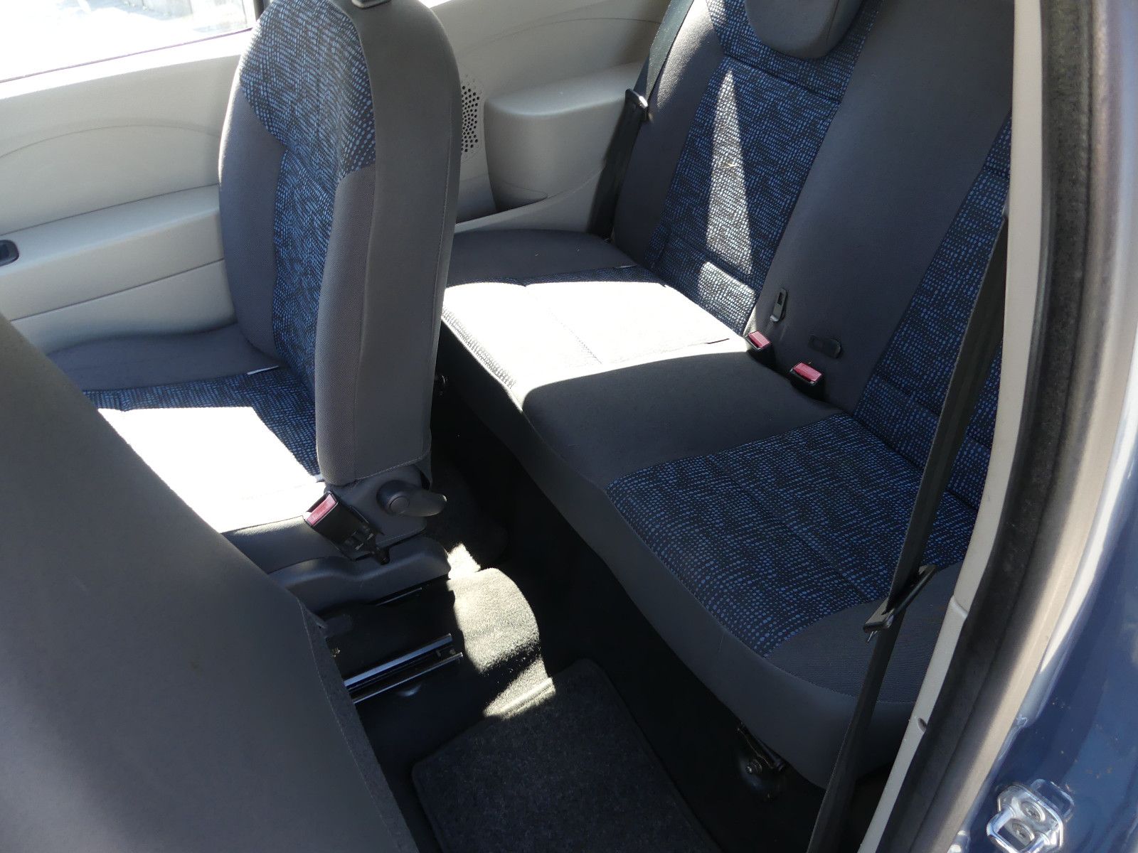 Fahrzeugabbildung Renault Twingo Authentique