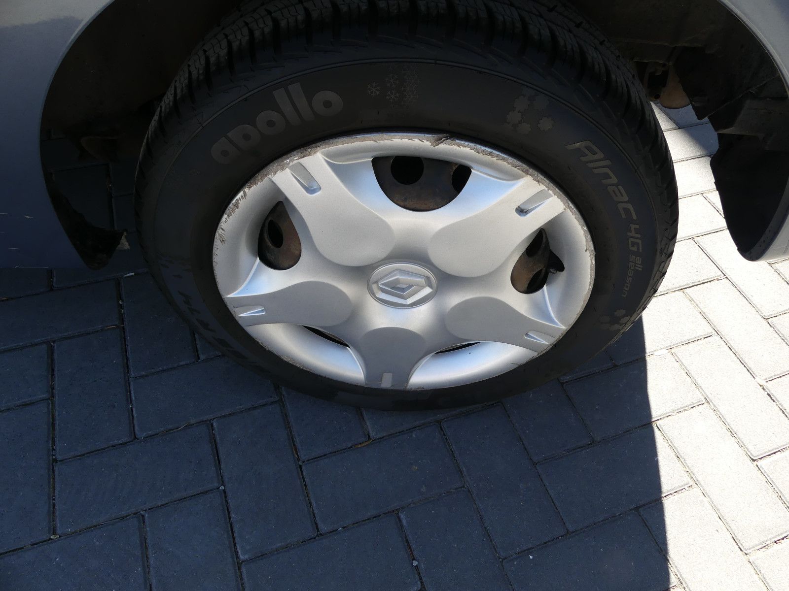 Fahrzeugabbildung Renault Twingo Authentique