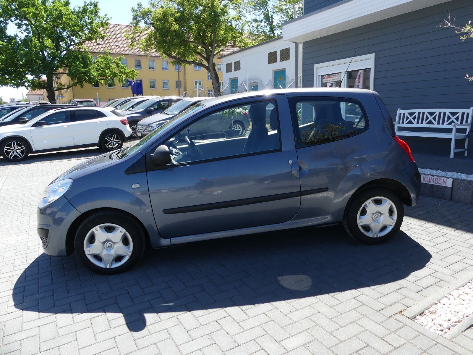 Fahrzeugabbildung Renault Twingo Authentique