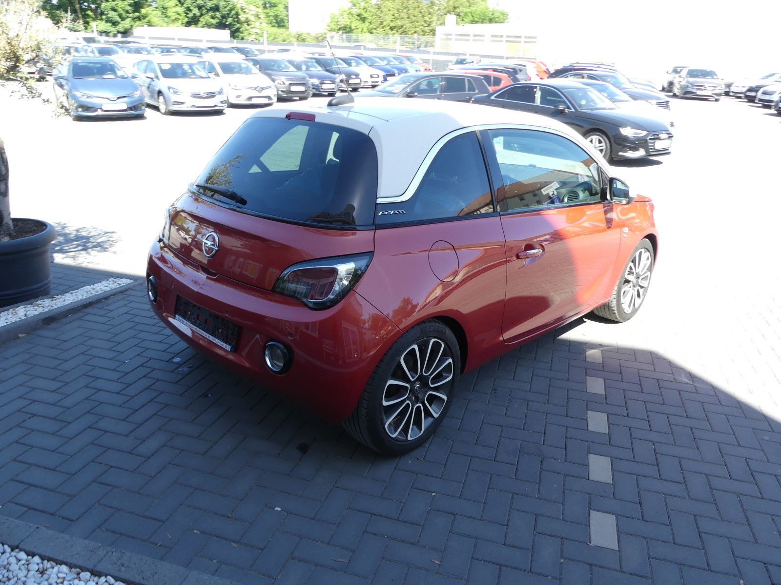 Fahrzeugabbildung Opel Adam Germany's next Topmodel"1.HAND"
