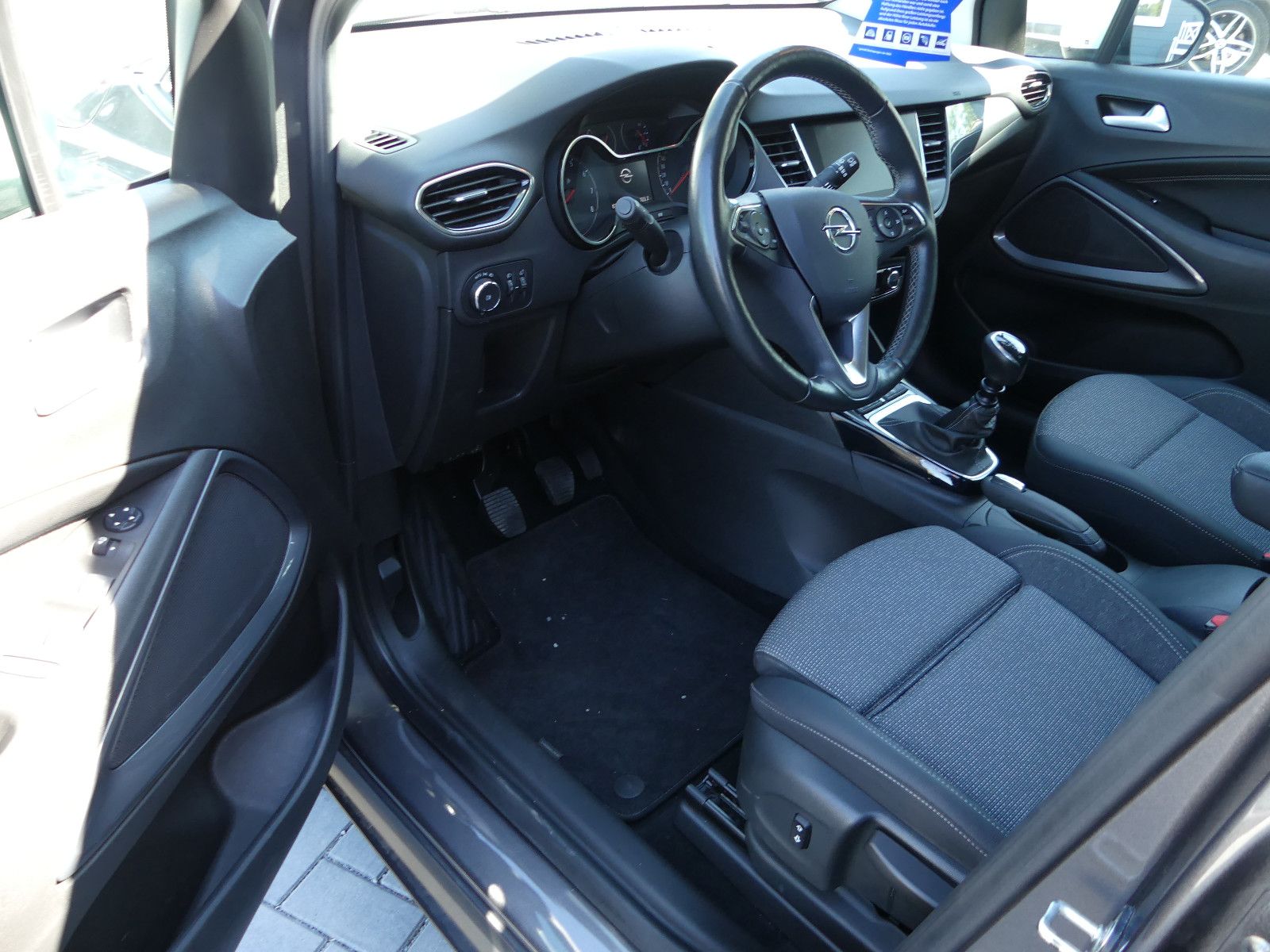 Fahrzeugabbildung Opel Crossland (X)"26TKM"