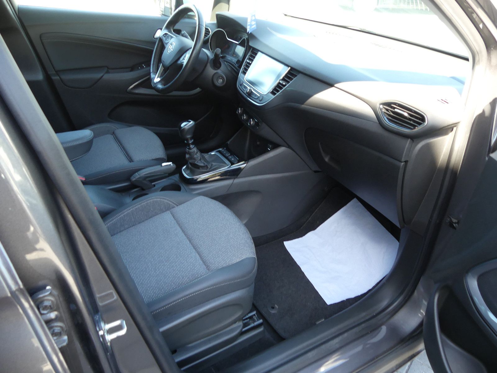 Fahrzeugabbildung Opel Crossland (X)"26TKM"
