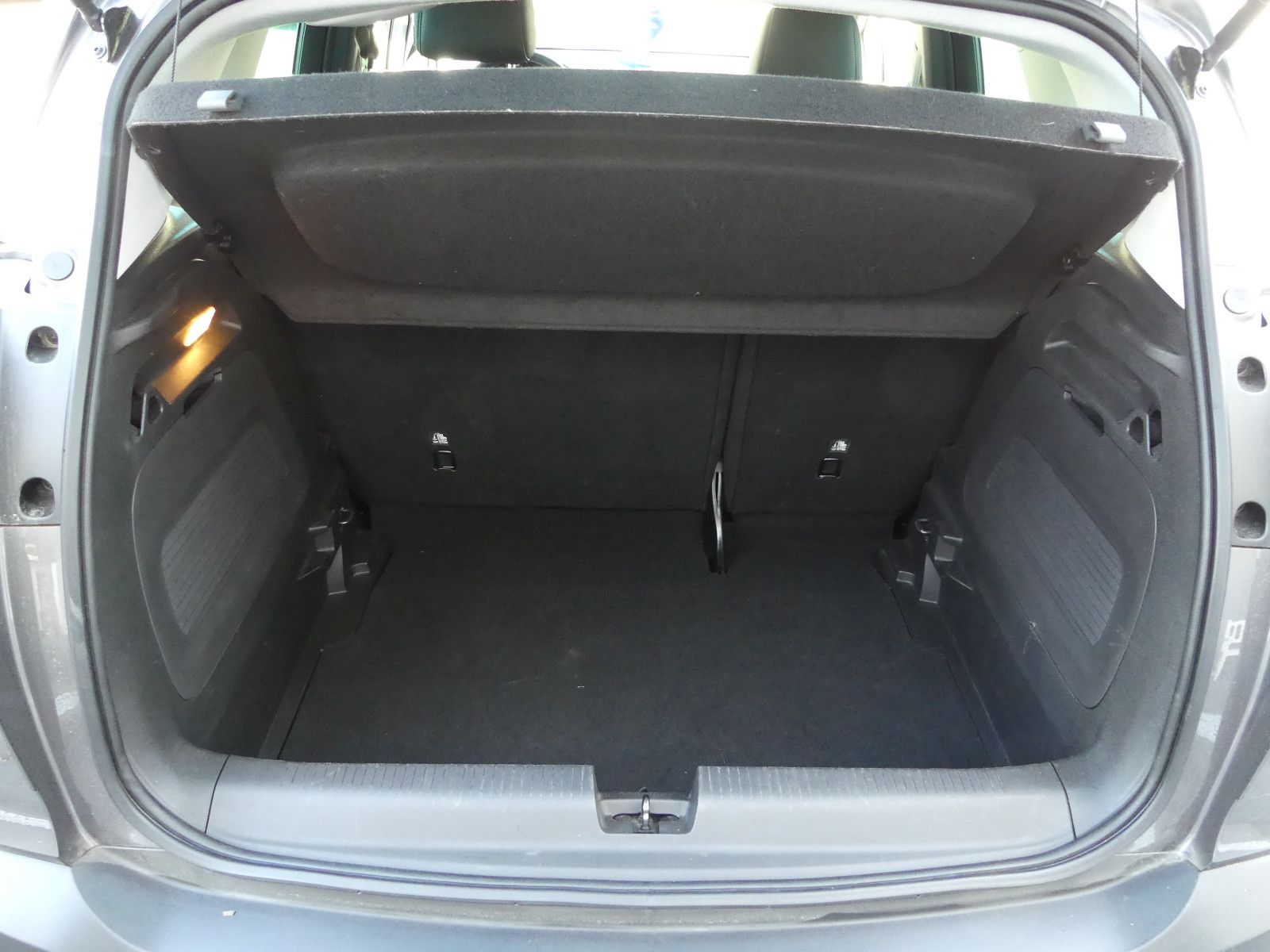 Fahrzeugabbildung Opel Crossland (X)"26TKM"