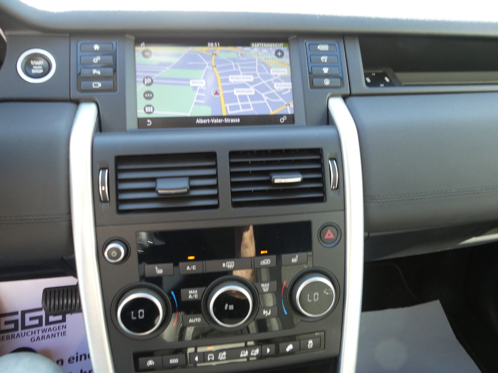 Fahrzeugabbildung Land Rover Discovery Sport SE AWD, Allrad, Automatik
