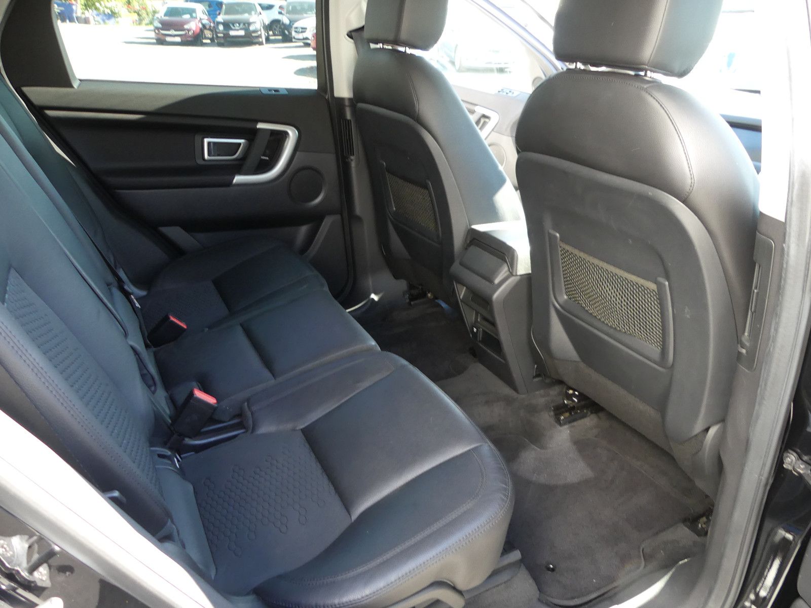 Fahrzeugabbildung Land Rover Discovery Sport SE AWD, Allrad, Automatik
