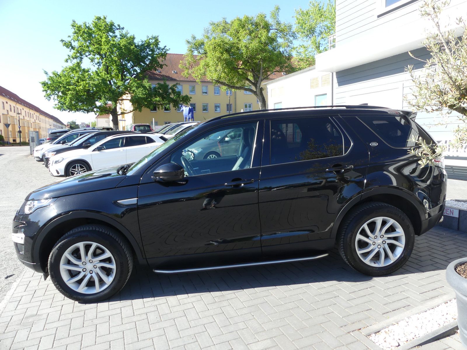 Fahrzeugabbildung Land Rover Discovery Sport SE AWD, Allrad, Automatik