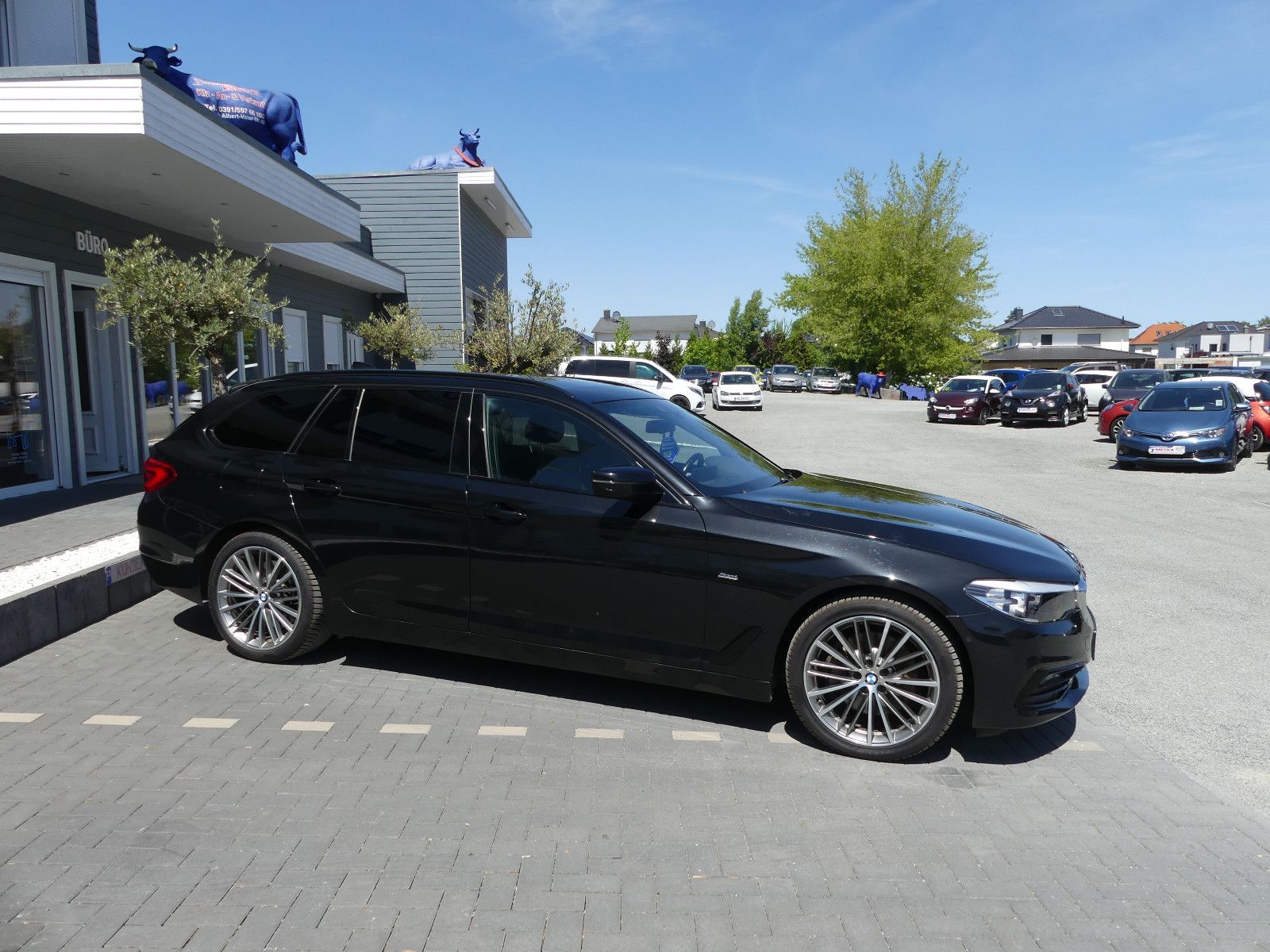 Fahrzeugabbildung BMW 540 5 Touring 540 d xDrive Sport Line"2.HAND"
