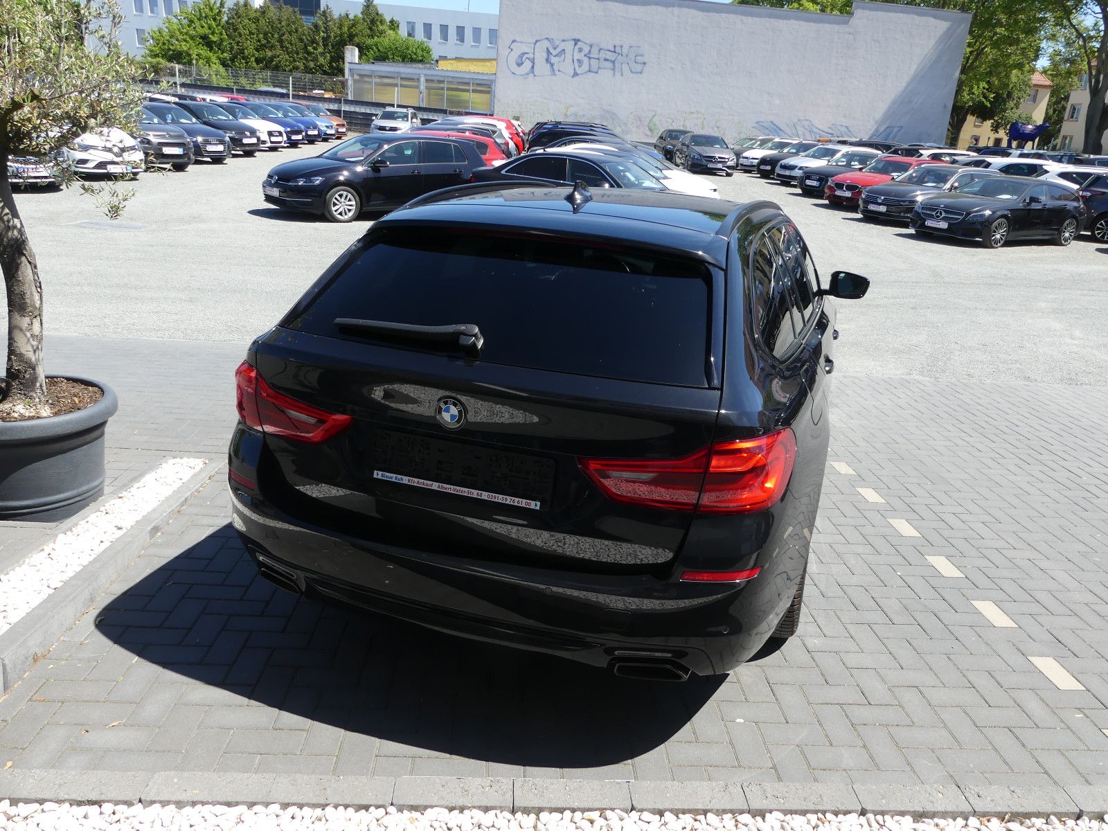 Fahrzeugabbildung BMW 540 5 Touring 540 d xDrive Sport Line"2.HAND"