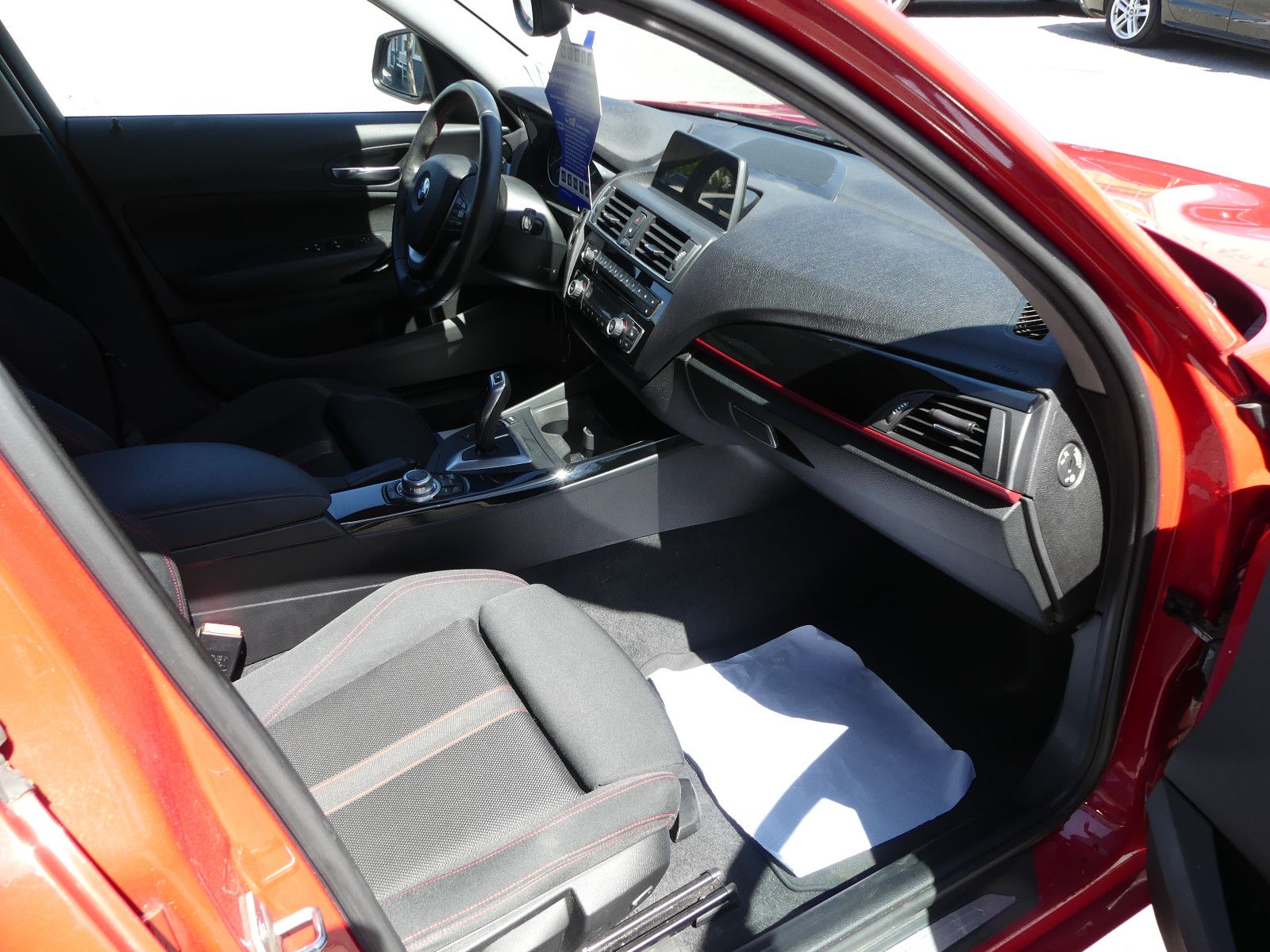 Fahrzeugabbildung BMW 118 1 Limousine 5-trg. 118 d Sport Line"2.HAND"
