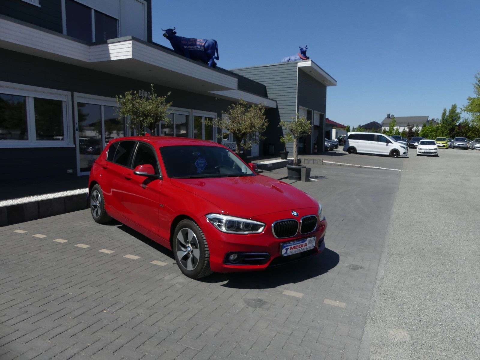 Fahrzeugabbildung BMW 118 1 Limousine 5-trg. 118 d Sport Line"2.HAND"