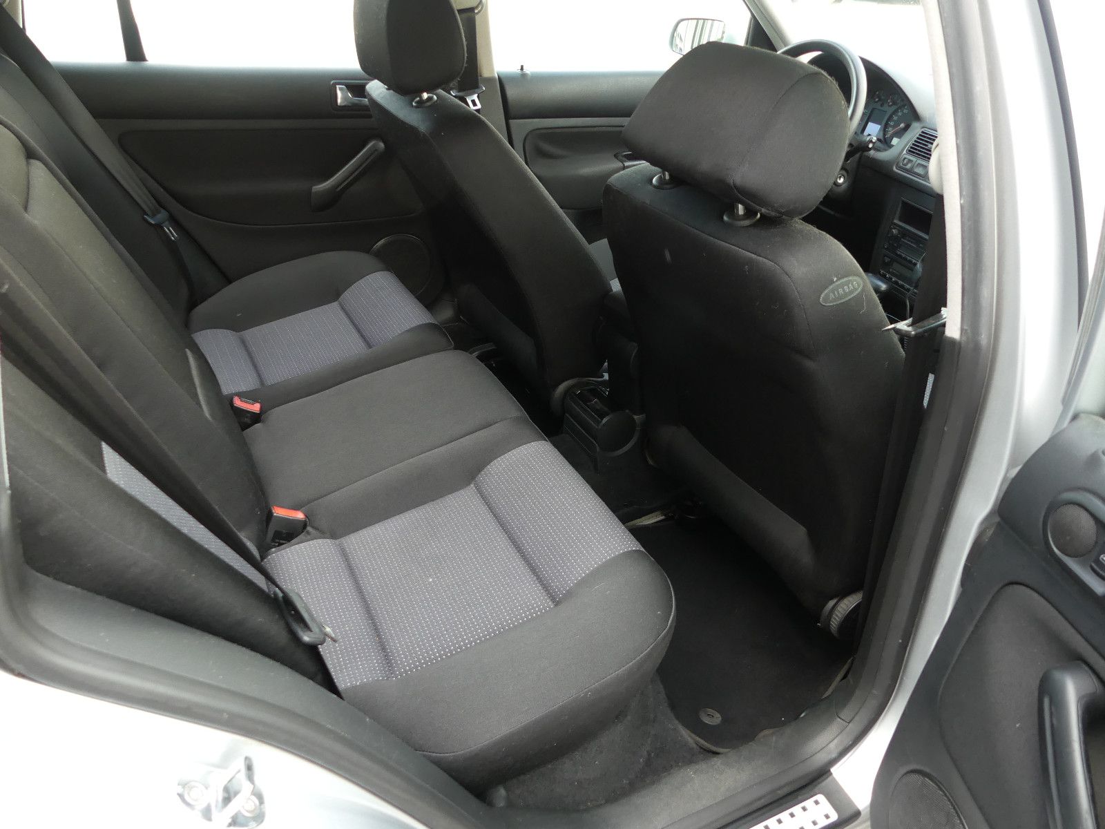 Fahrzeugabbildung Volkswagen Golf 1.6 .Automatik. Comfortline Variant"70TKM"