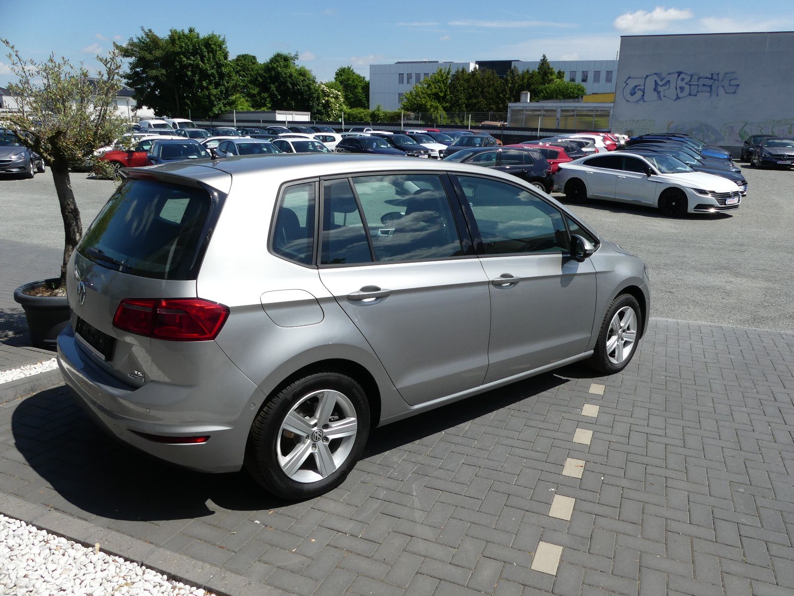Fahrzeugabbildung Volkswagen Golf Sportsvan VII Comfortline BMT/Start-Stopp
