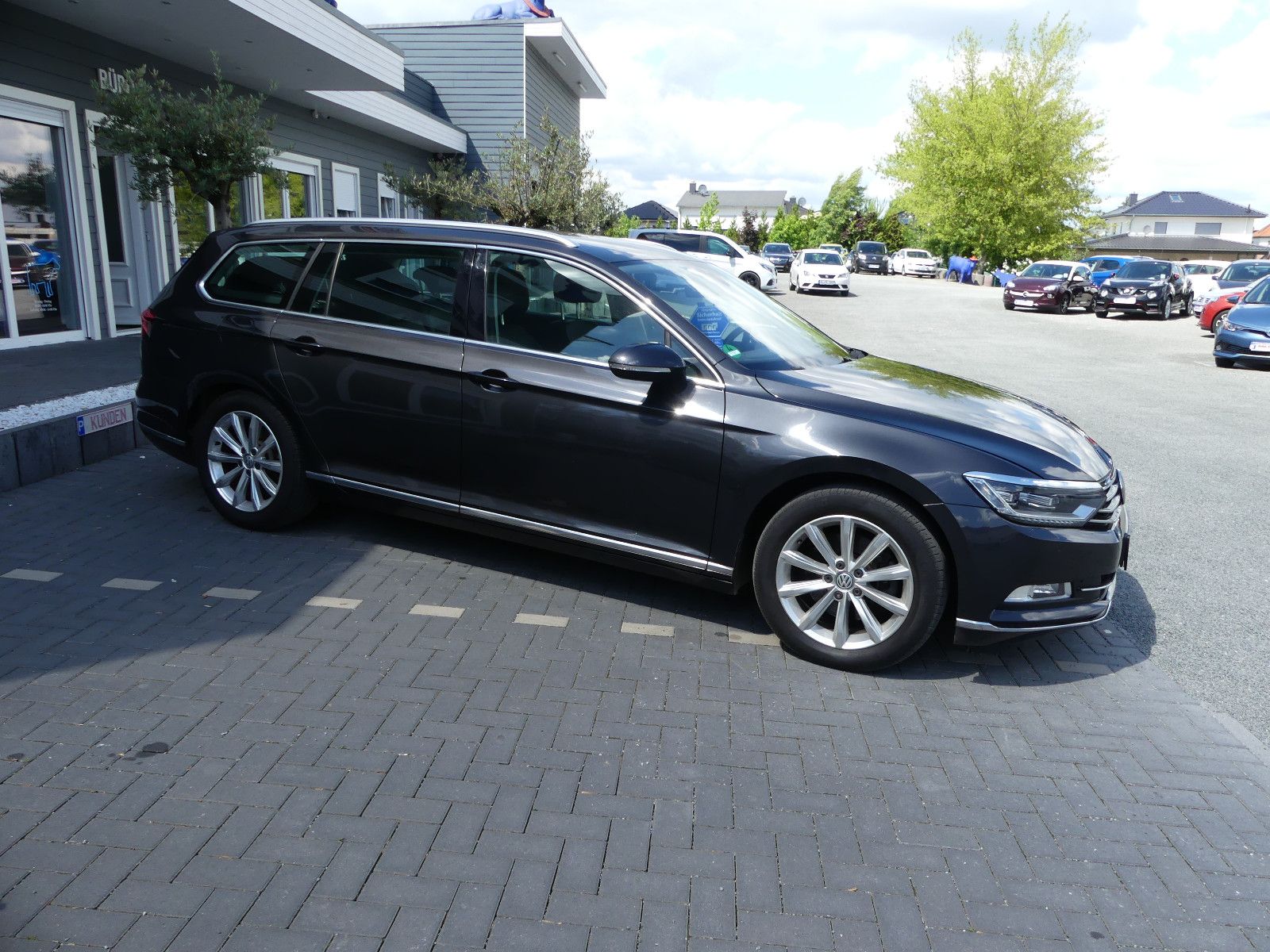 Fahrzeugabbildung Volkswagen Passat"1.HAND"