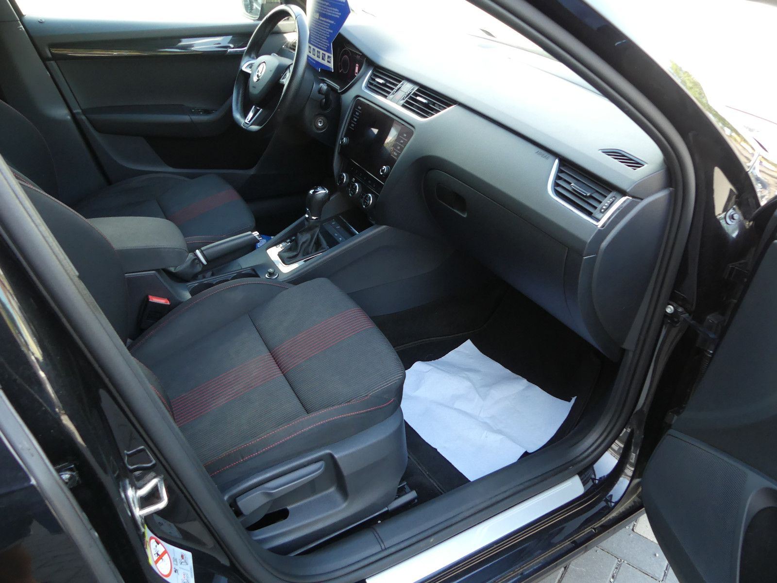 Fahrzeugabbildung SKODA Octavia Combi Style"AUTOMATIK"