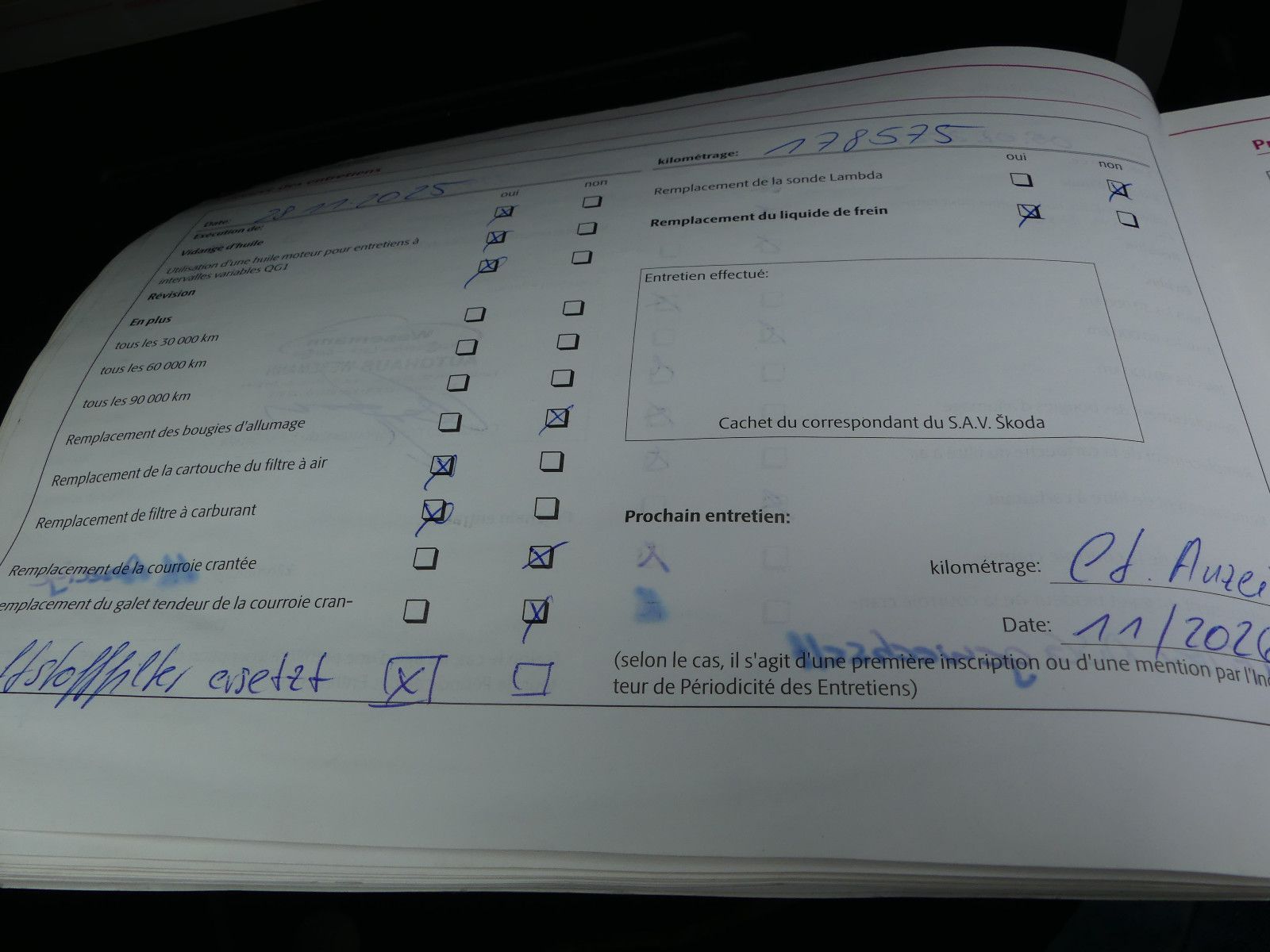 Fahrzeugabbildung SKODA Octavia Combi Ambiente"AUTOMATIK"