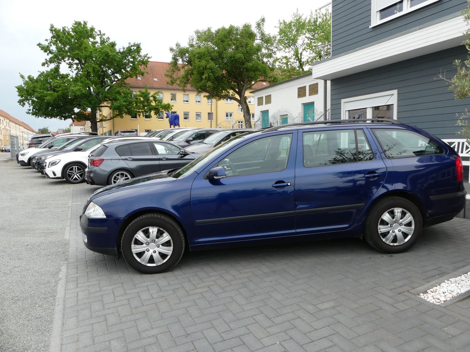 Fahrzeugabbildung SKODA Octavia Combi Ambiente"AUTOMATIK"