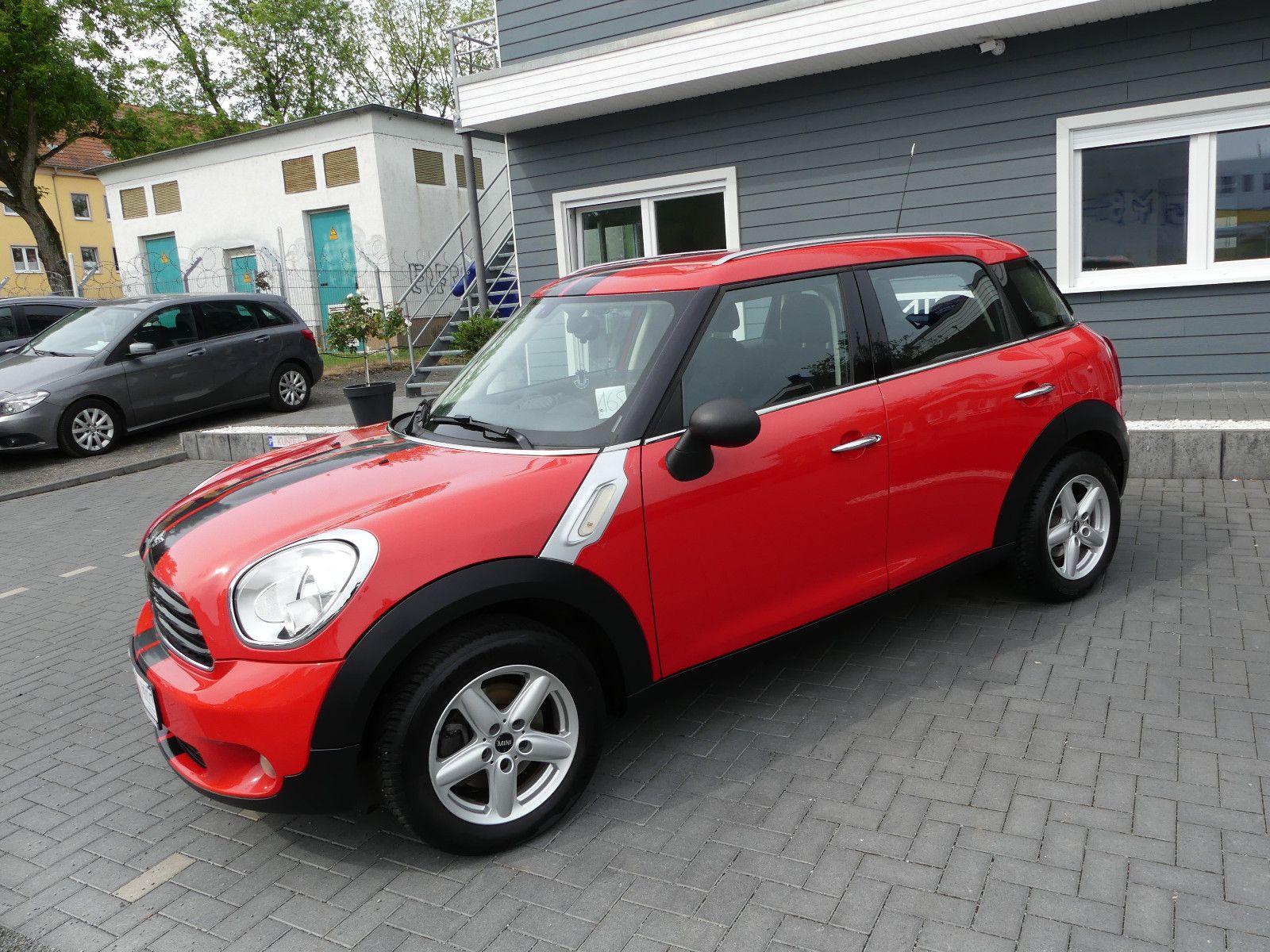 Fahrzeugabbildung MINI ONE Countryman One, 1,6