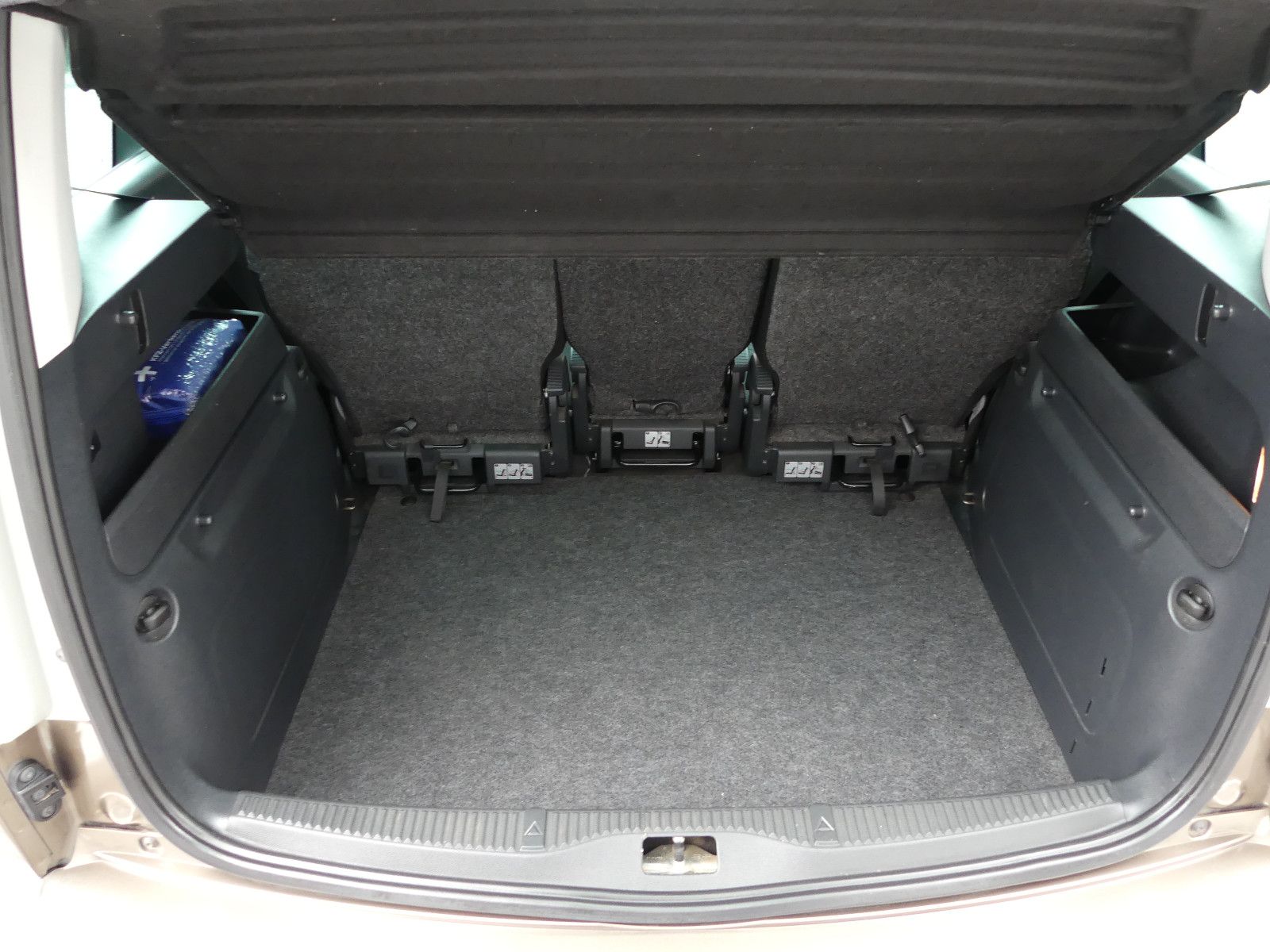 Fahrzeugabbildung SKODA Roomster Ambition"2.HAND"