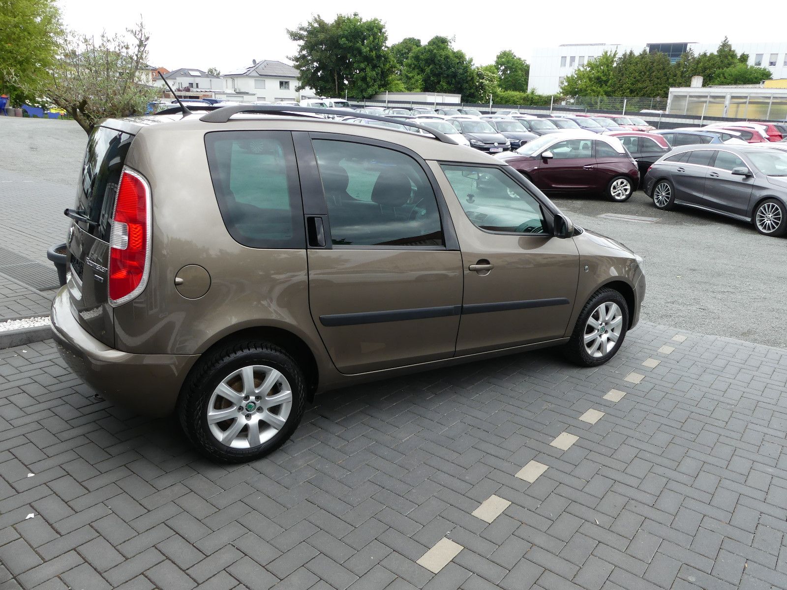 Fahrzeugabbildung SKODA Roomster Ambition"2.HAND"