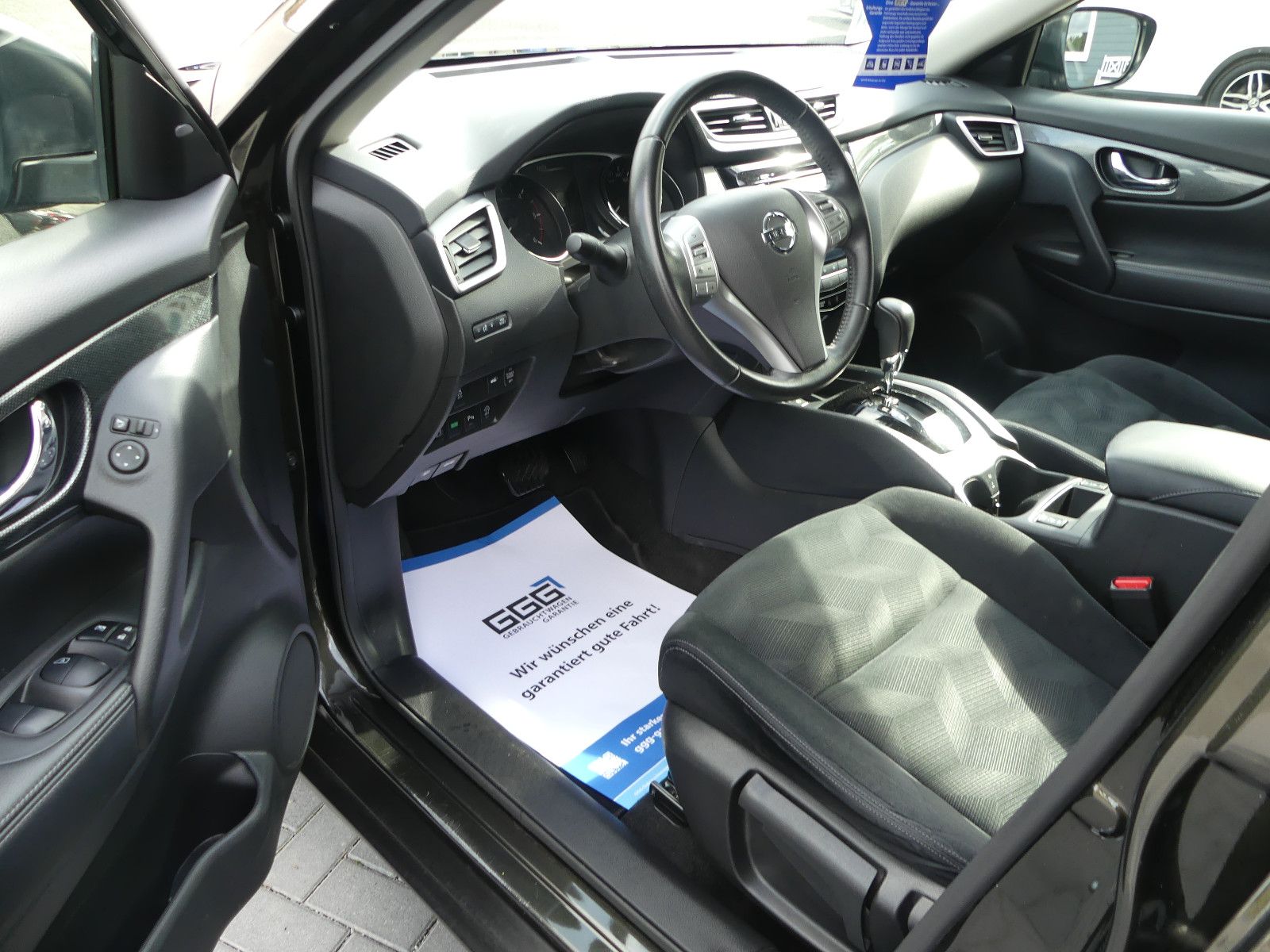 Fahrzeugabbildung Nissan X-Trail N-Vision"90TKM"