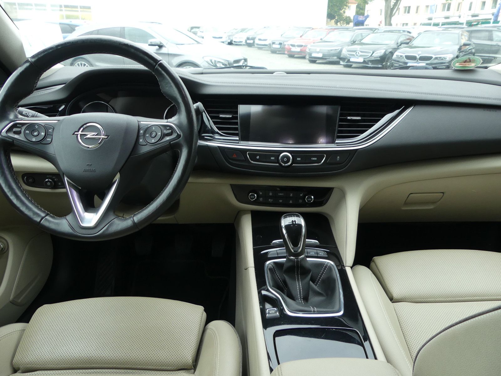 Fahrzeugabbildung Opel Insignia B Sports Tourer Business Innovation