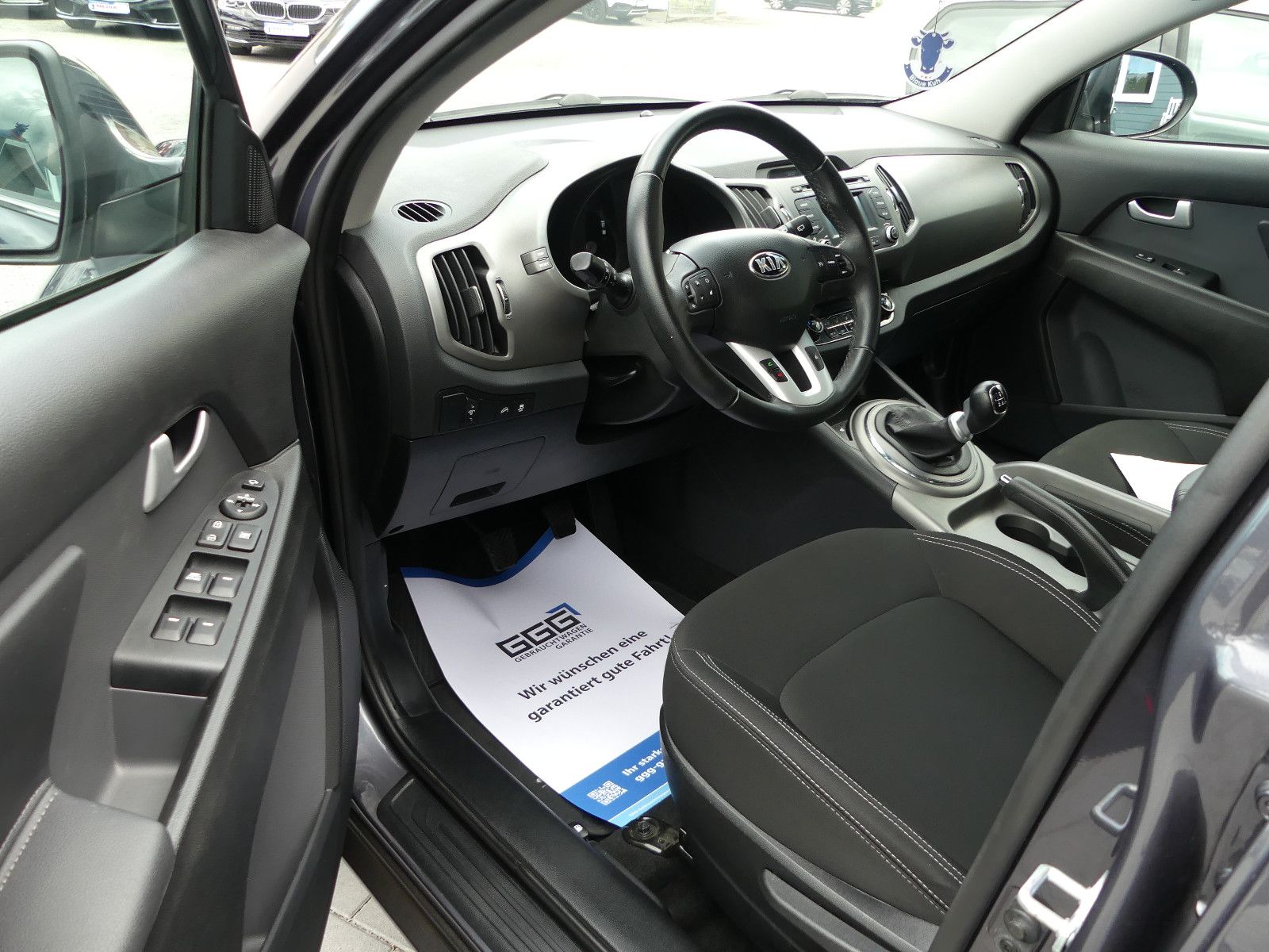 Fahrzeugabbildung Kia Sportage Vision 2WD "22TKM"SCHECKHEFTGEP."