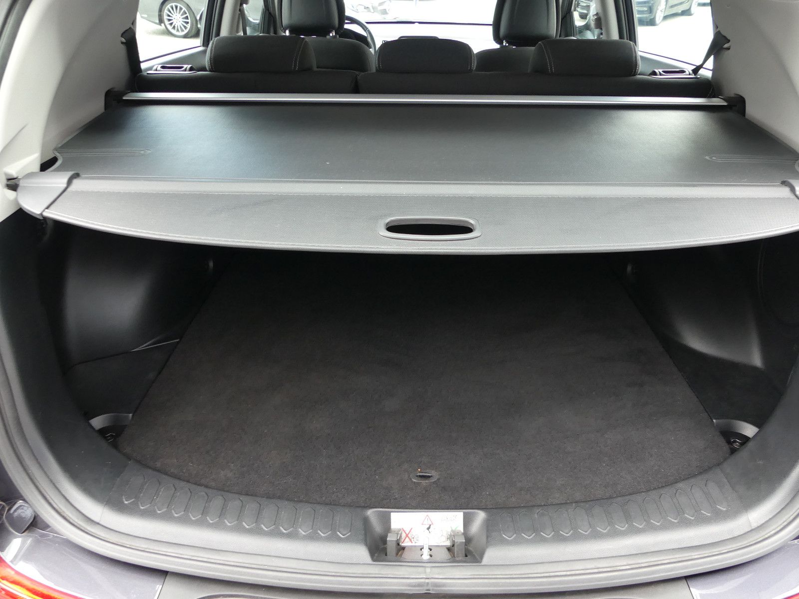 Fahrzeugabbildung Kia Sportage Vision 2WD "22TKM"SCHECKHEFTGEP."