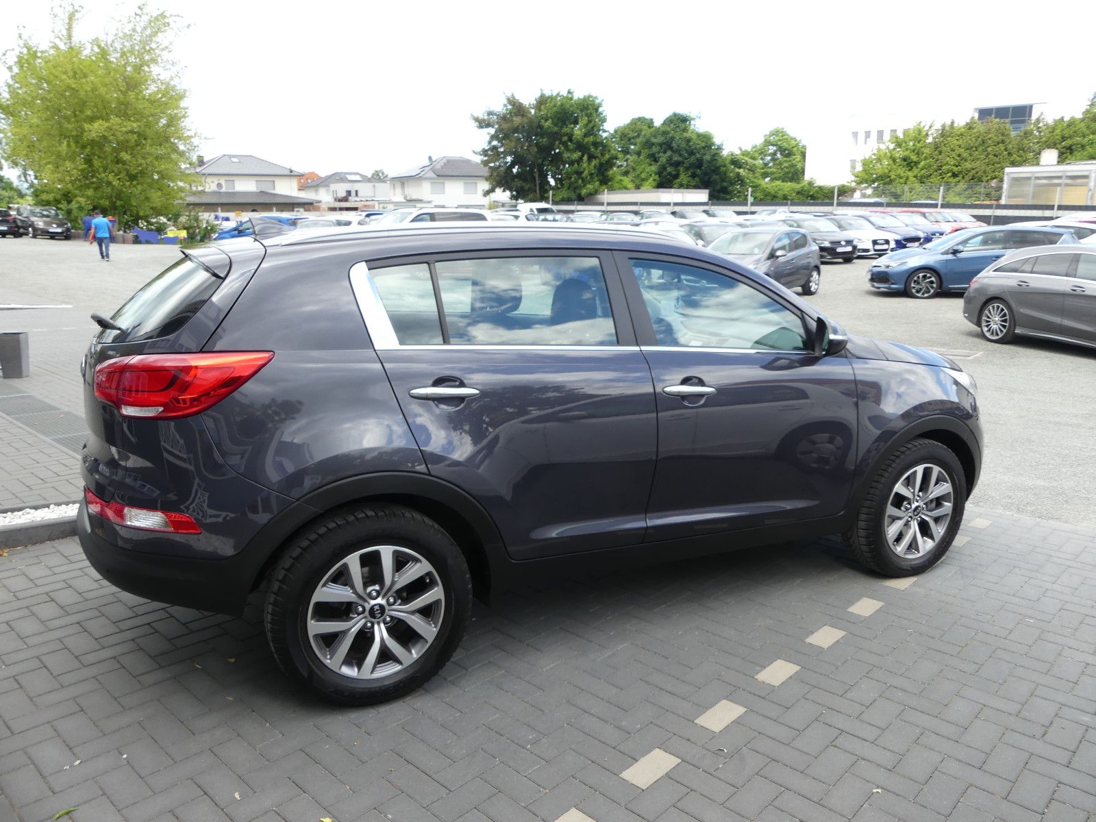 Fahrzeugabbildung Kia Sportage Vision 2WD "22TKM"SCHECKHEFTGEP."