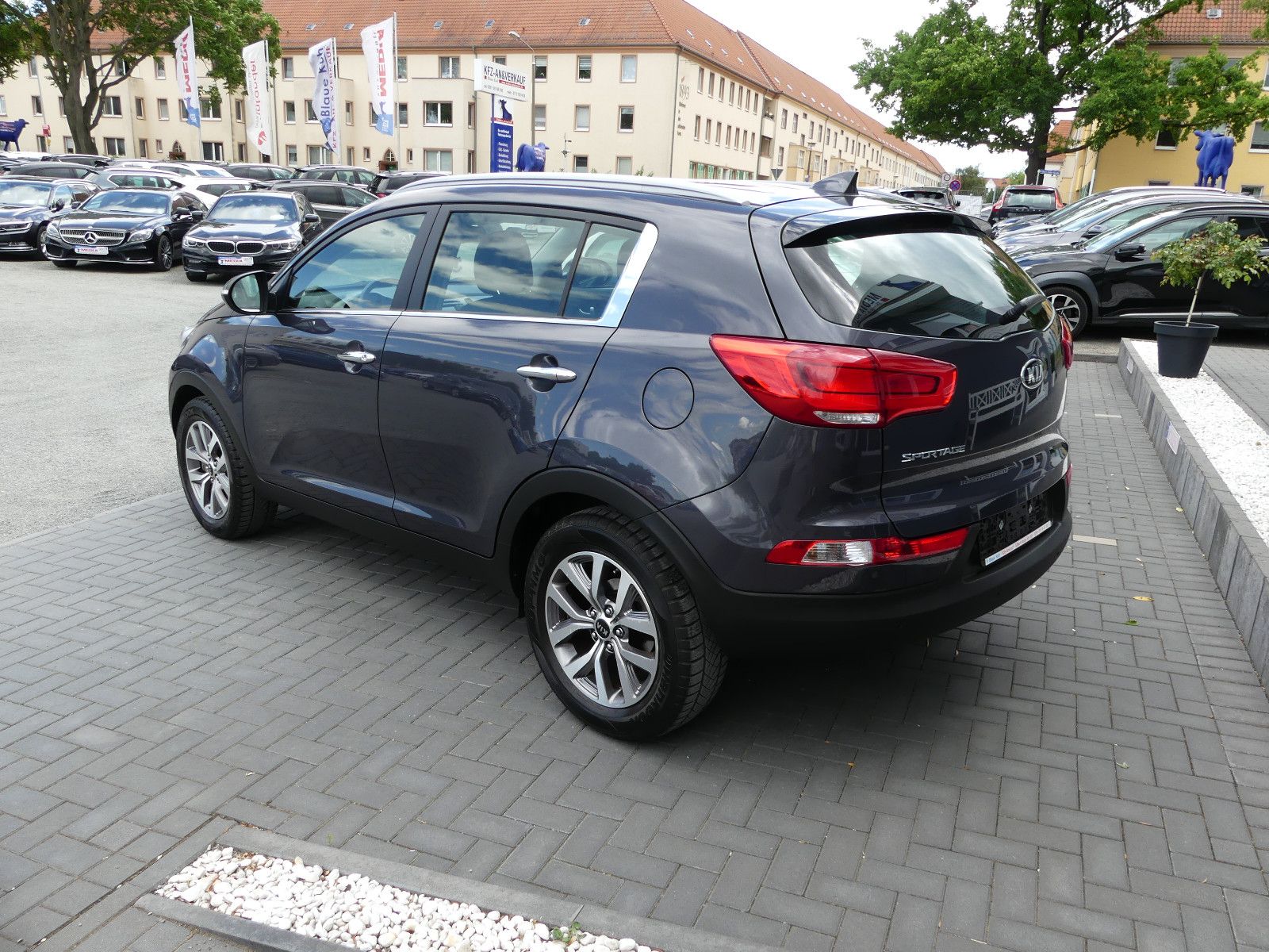 Fahrzeugabbildung Kia Sportage Vision 2WD "22TKM"SCHECKHEFTGEP."