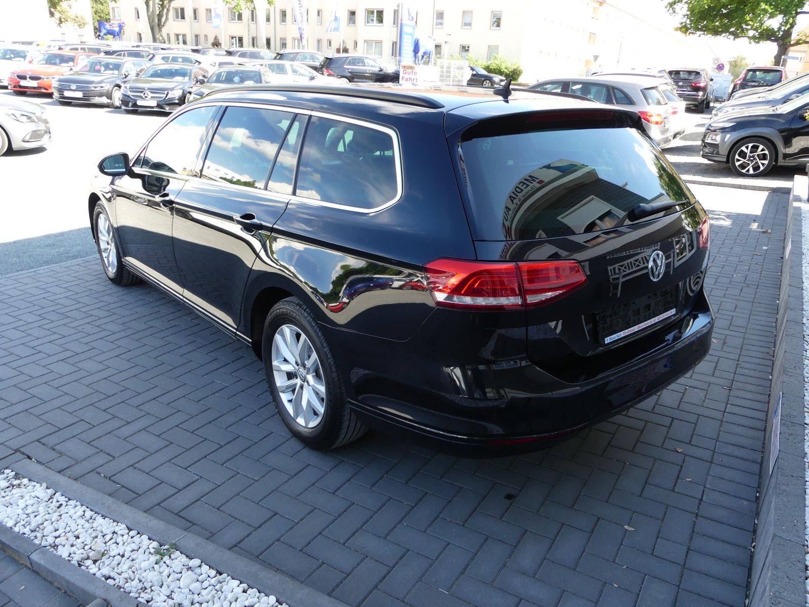 Fahrzeugabbildung Volkswagen Passat Variant Comfortline BMT/Start-Stopp