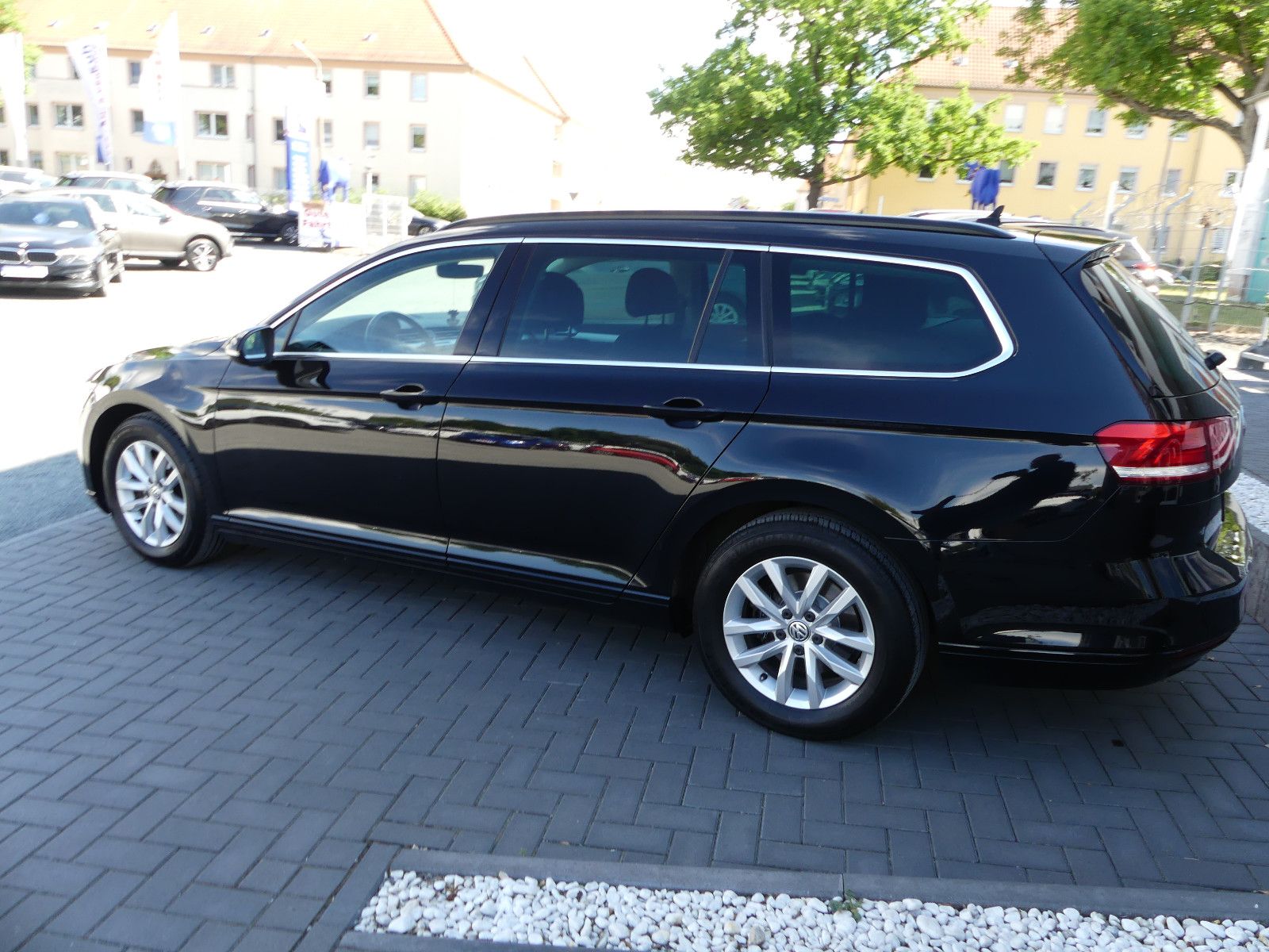 Fahrzeugabbildung Volkswagen Passat Variant Comfortline BMT/Start-Stopp