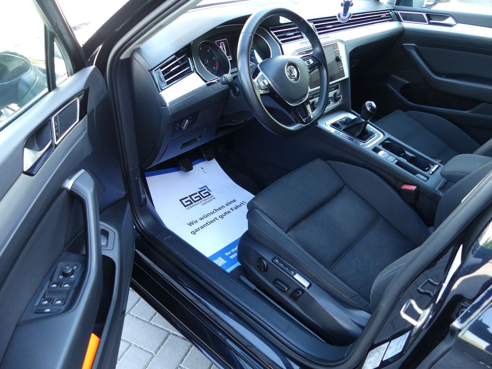 Fahrzeugabbildung Volkswagen Passat Variant Comfortline BMT/Start-Stopp