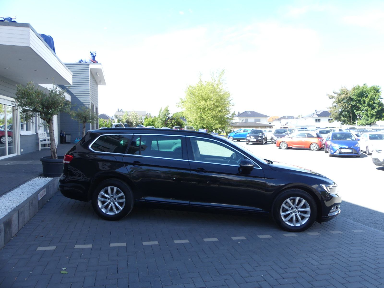 Fahrzeugabbildung Volkswagen Passat Variant Comfortline BMT/Start-Stopp