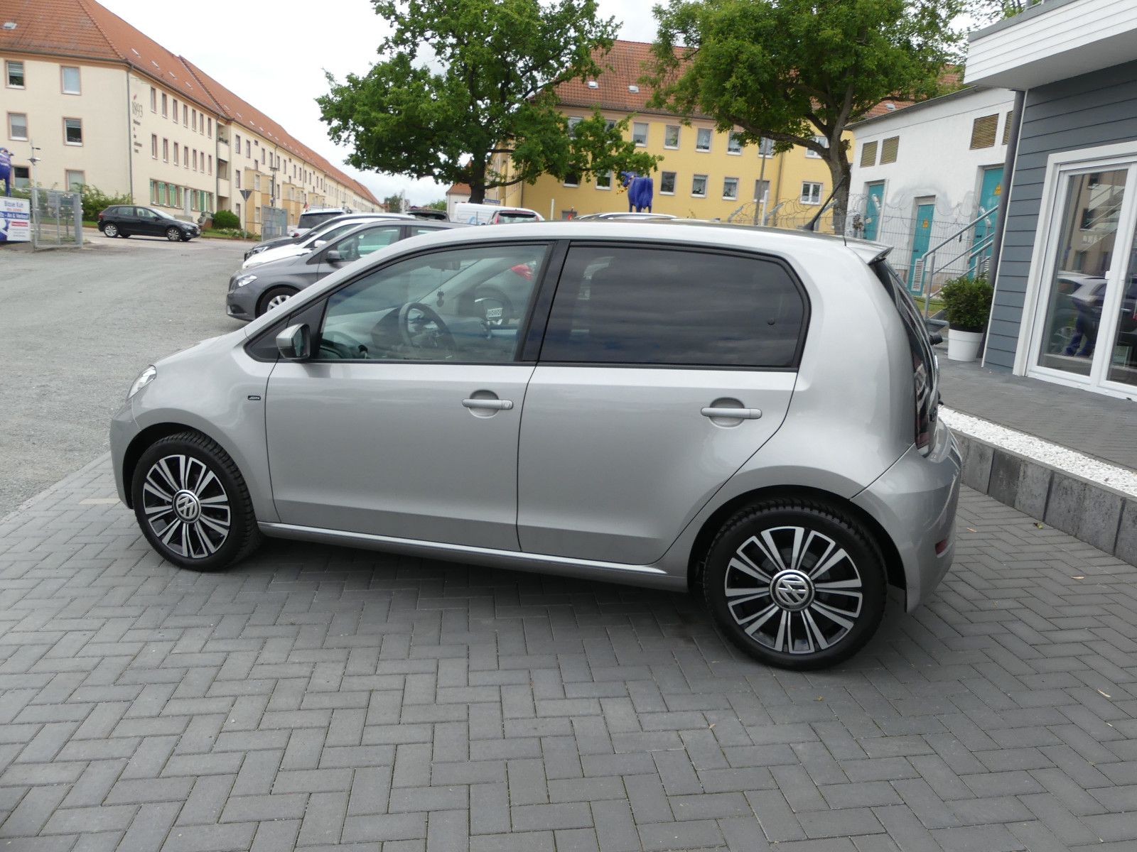 Fahrzeugabbildung Volkswagen up! join up! Start-Stopp