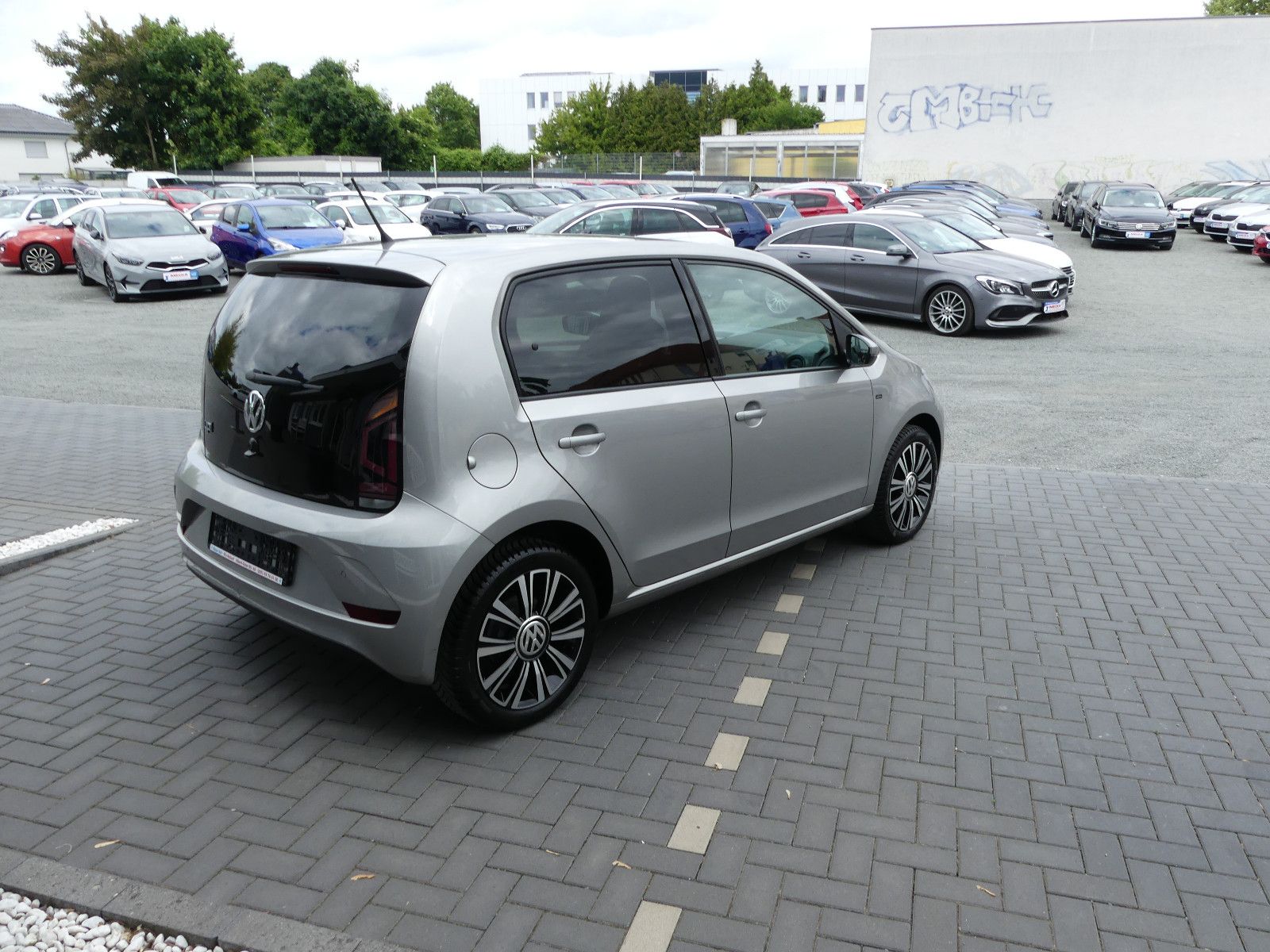 Fahrzeugabbildung Volkswagen up! join up! Start-Stopp
