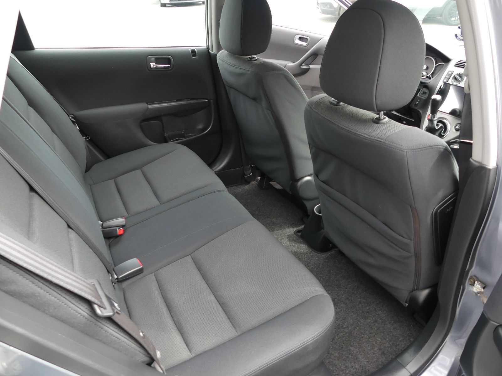 Fahrzeugabbildung Honda Civic Lim. 5-trg. 1.6 i LS