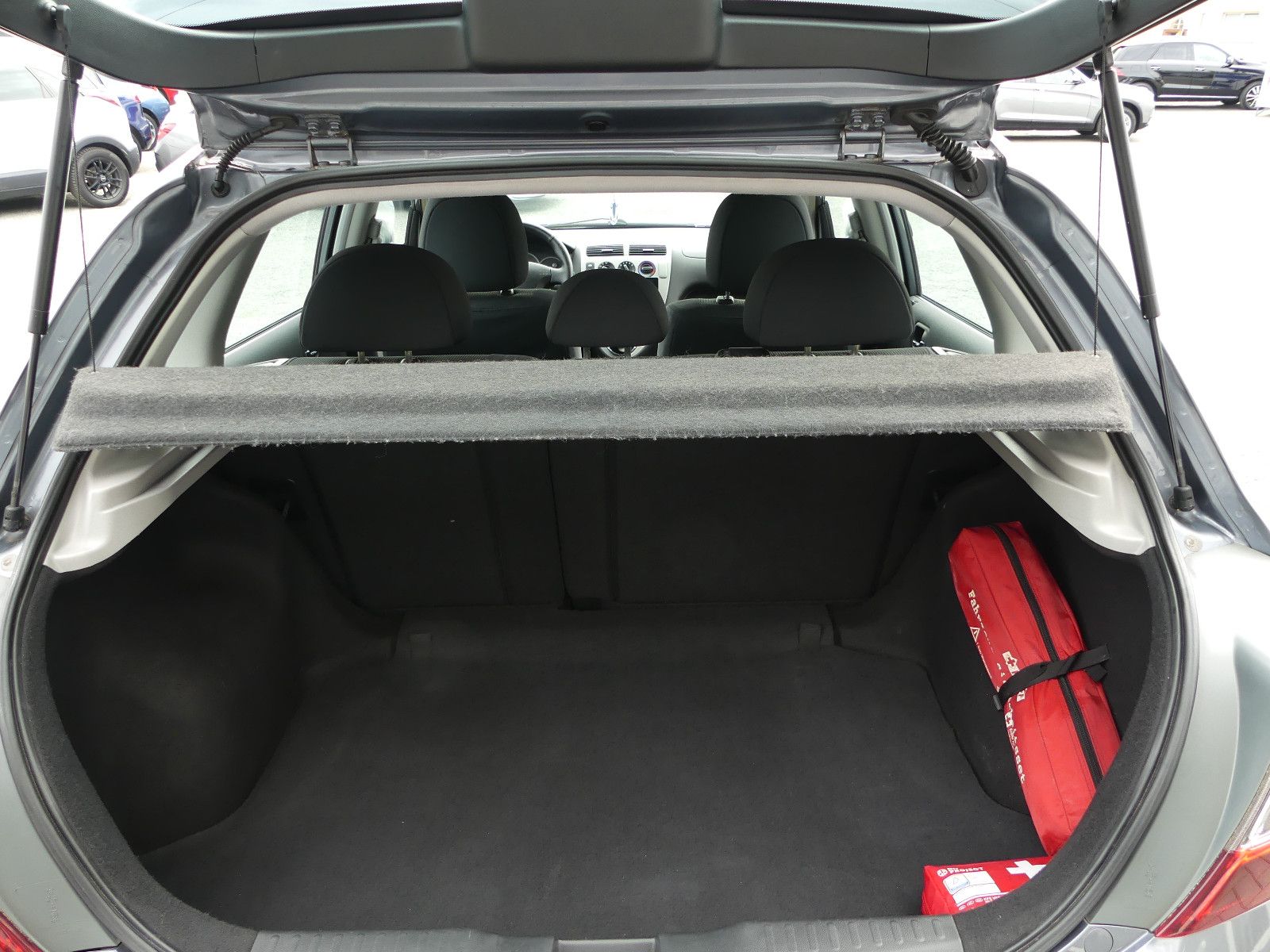 Fahrzeugabbildung Honda Civic Lim. 5-trg. 1.6 i LS