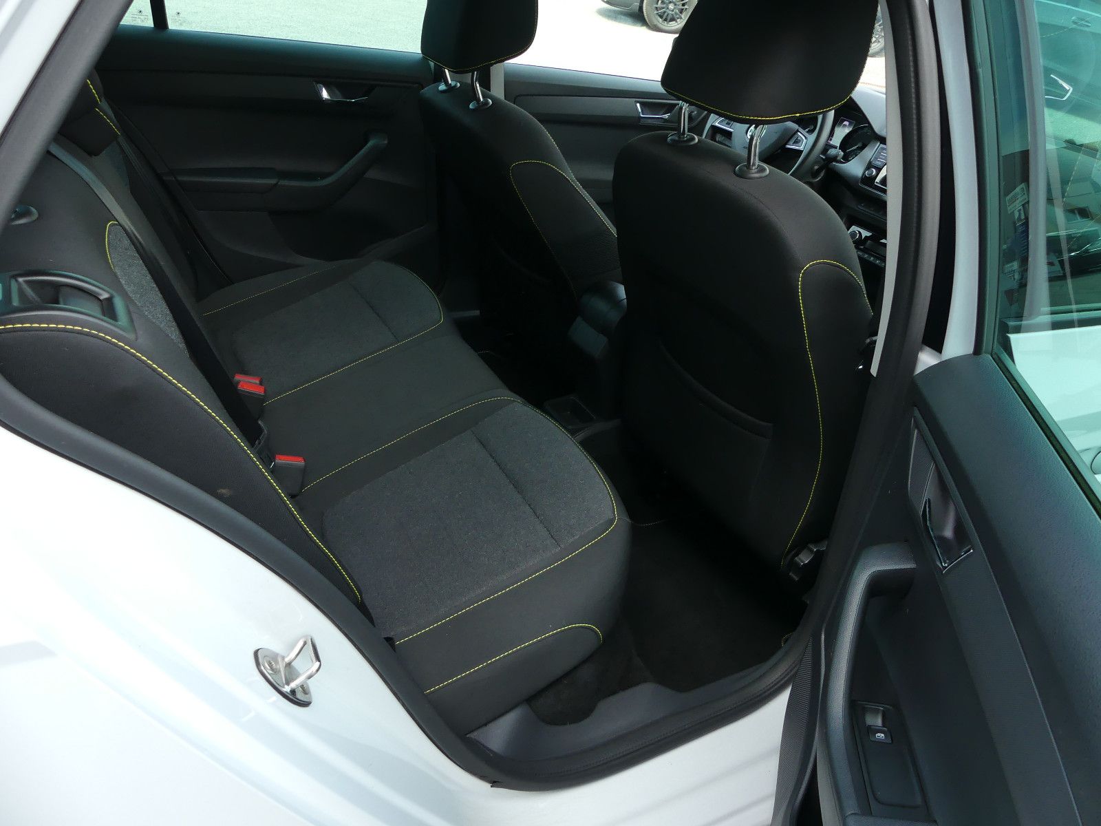Fahrzeugabbildung SKODA Fabia Soleil"70TKM"