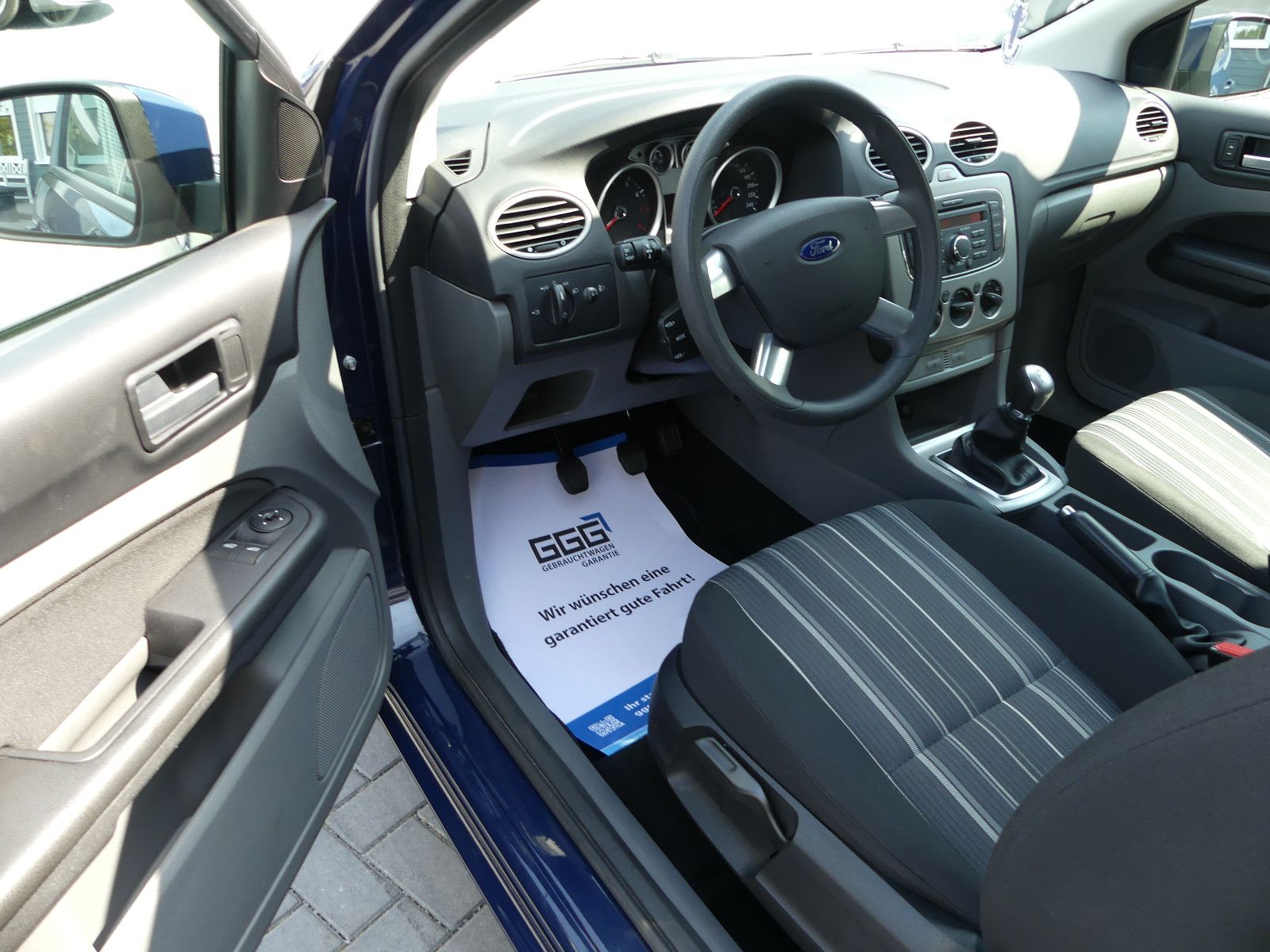 Fahrzeugabbildung Ford Focus Lim. Concept"33TKM"
