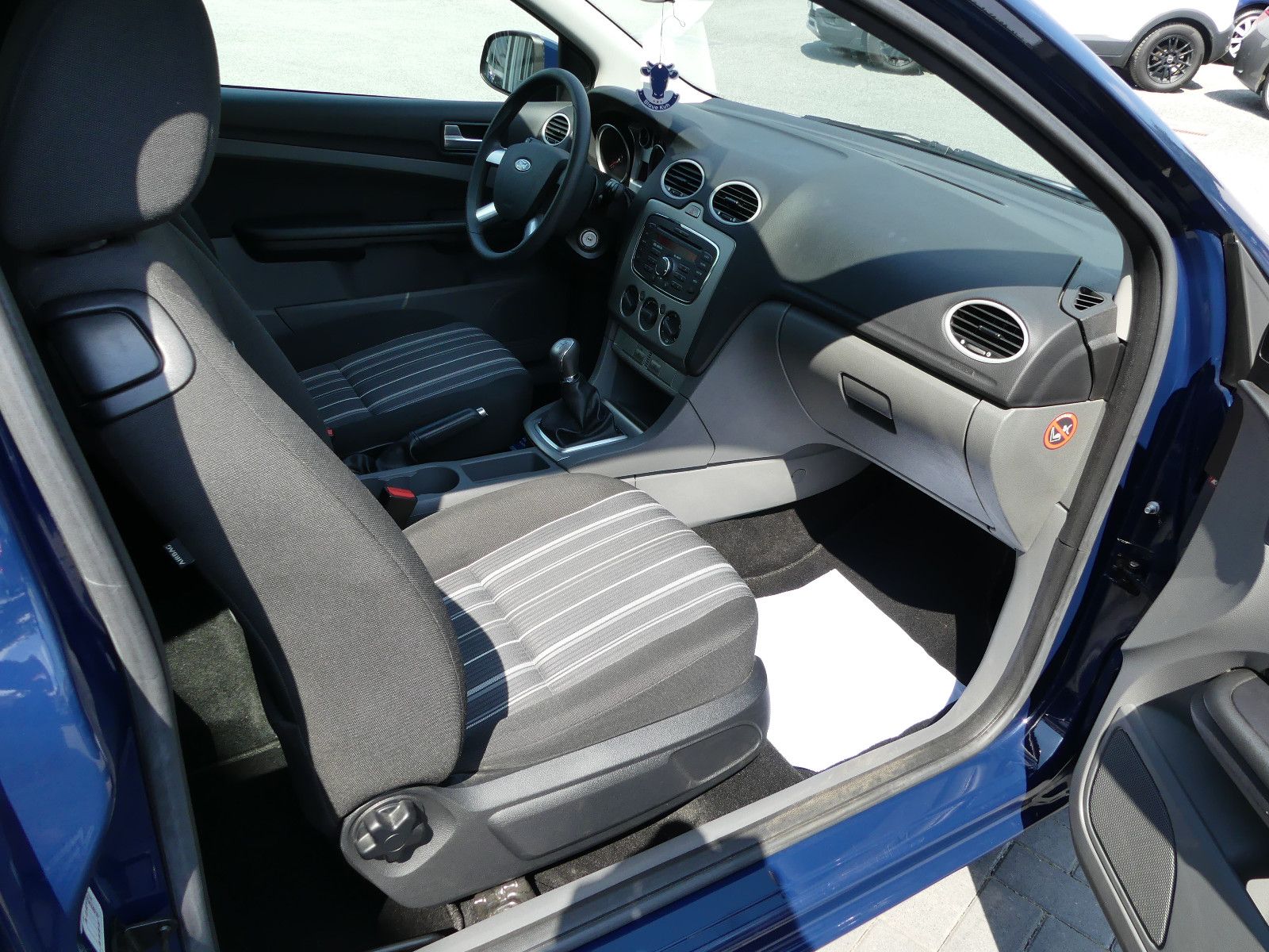 Fahrzeugabbildung Ford Focus Lim. Concept"33TKM"